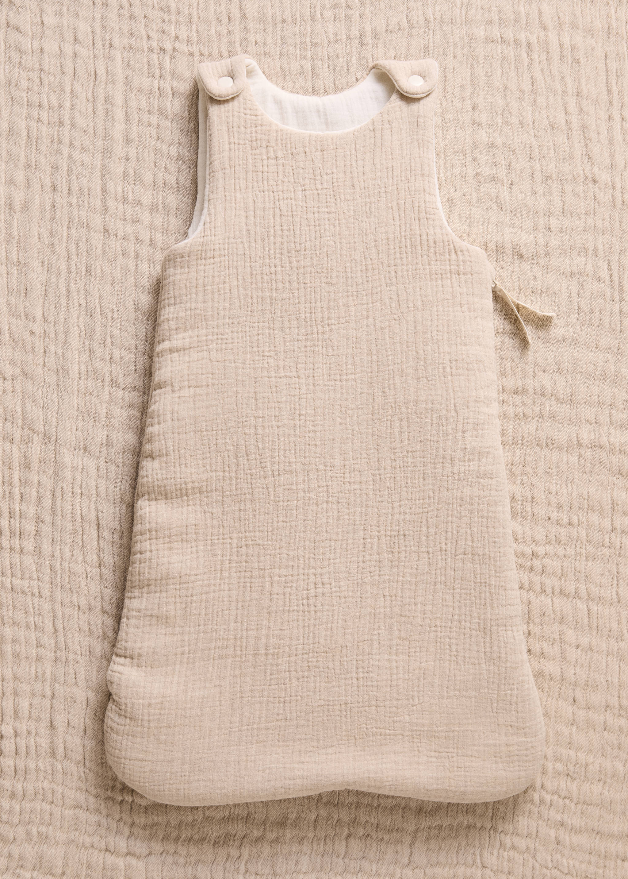 Υπνόσακος βόλτας από βαμβακερή γάζα - Γενικό πλάνο