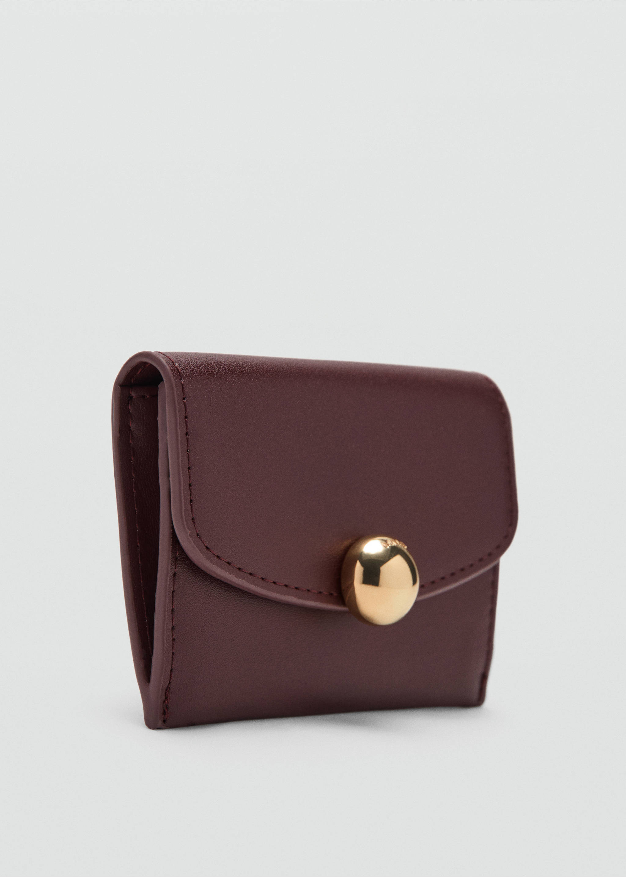 Jewel button flap card holder - Medium plane, Burgundy. Ref: 27074785-00.
