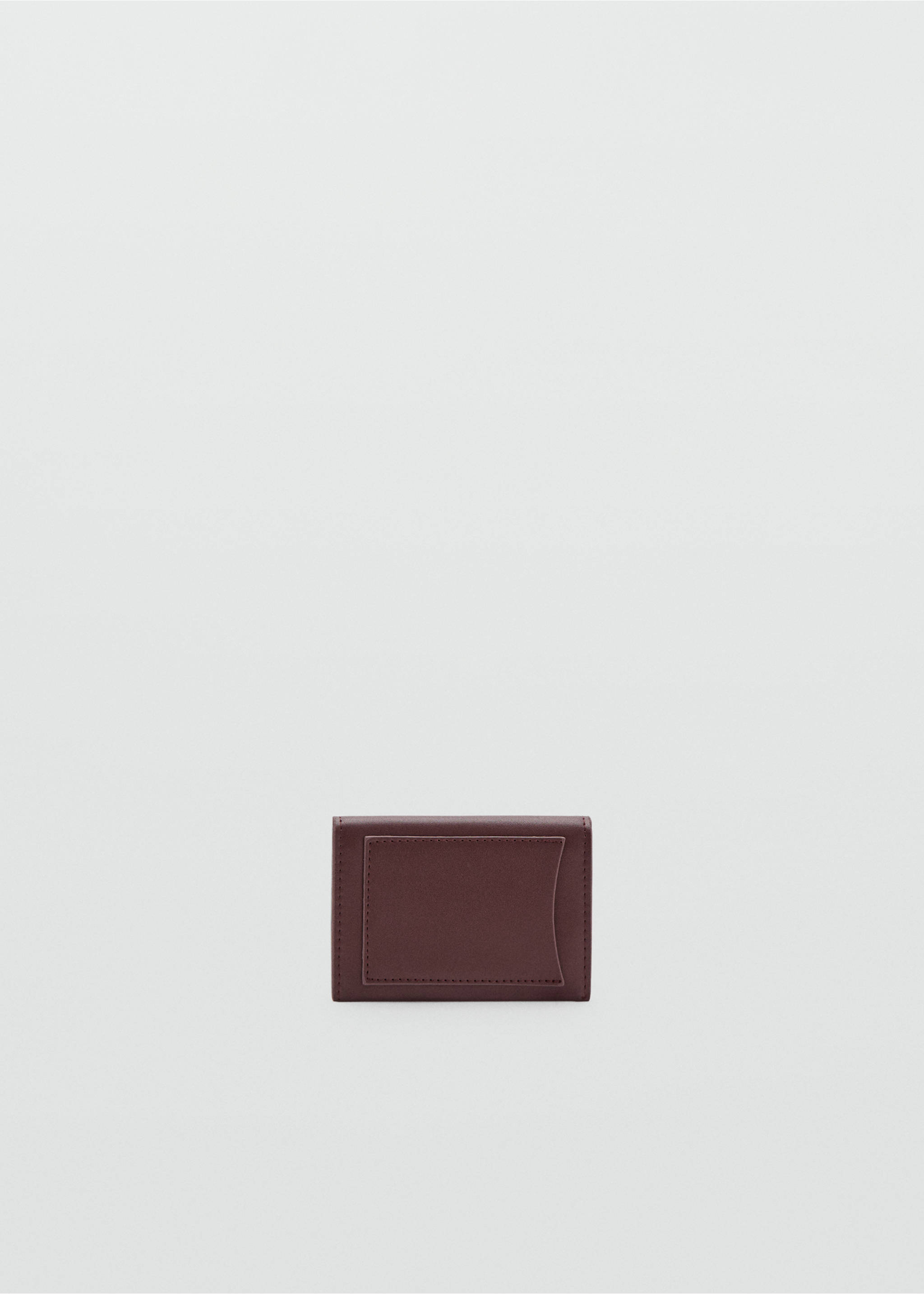 Jewel button flap card holder - Details of the article 2, Burgundy. Ref: 27074785-00.