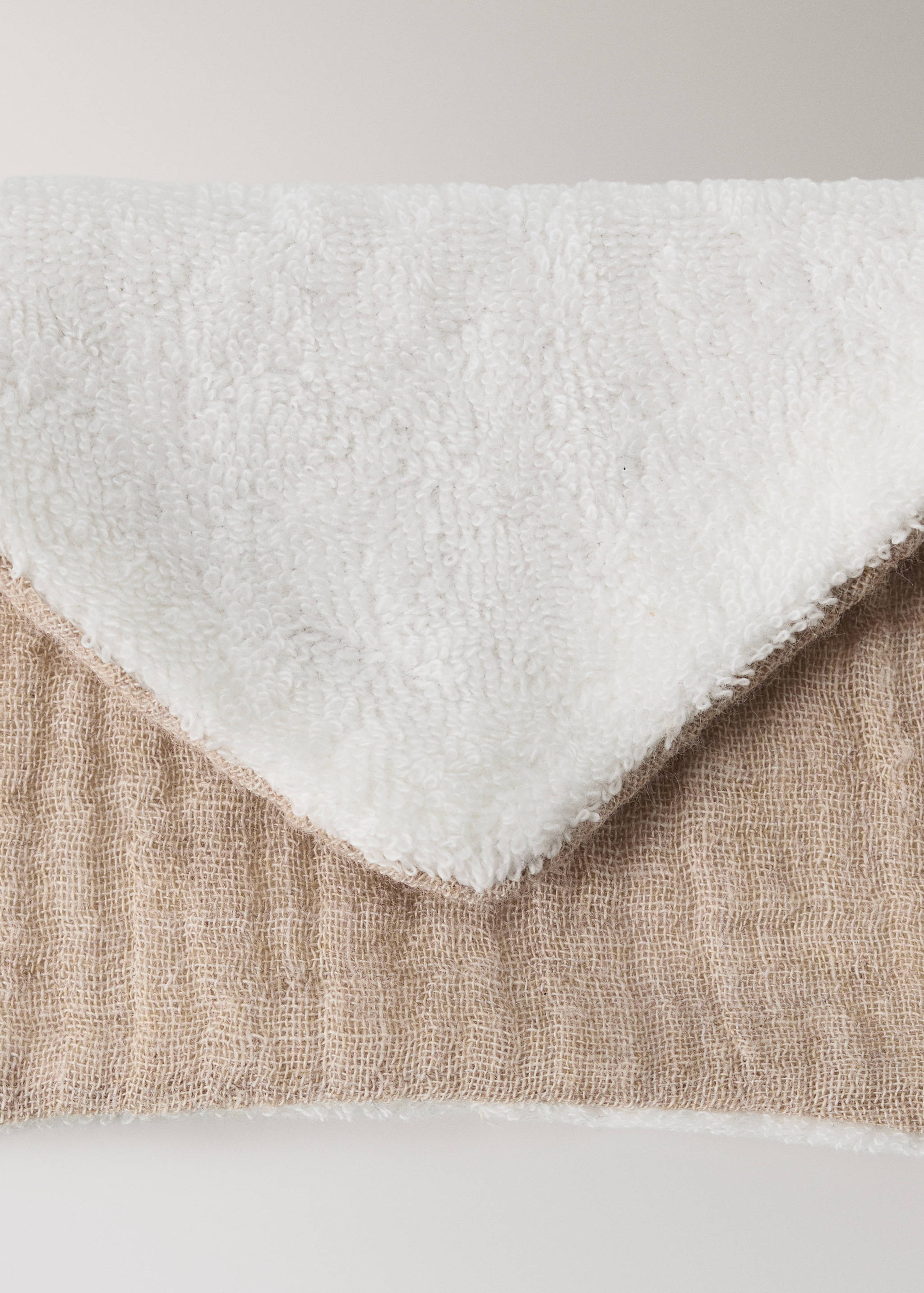 Cotton gauze bib - Details of the article 2