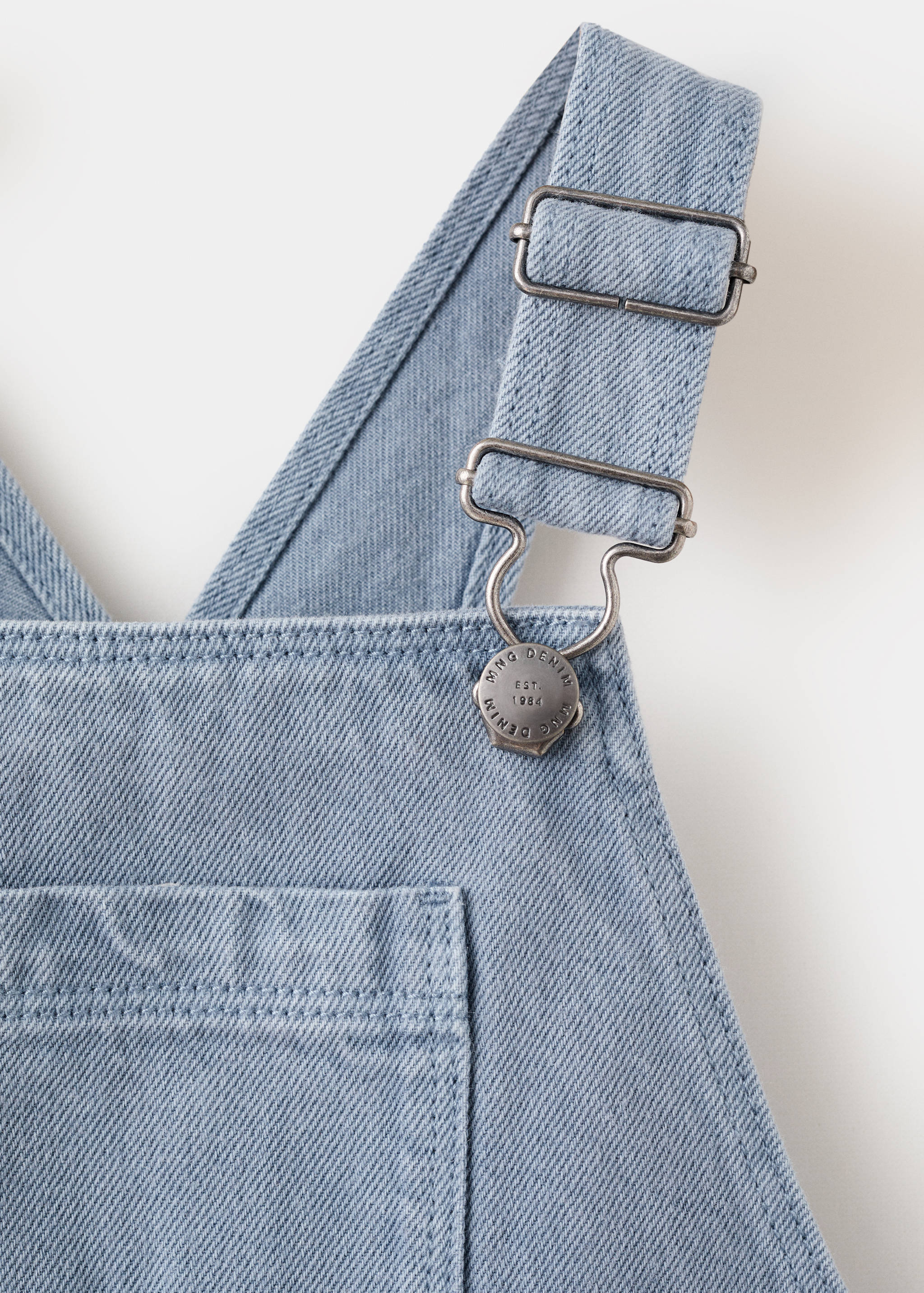 Long denim overalls with pocket - Details of the article 8