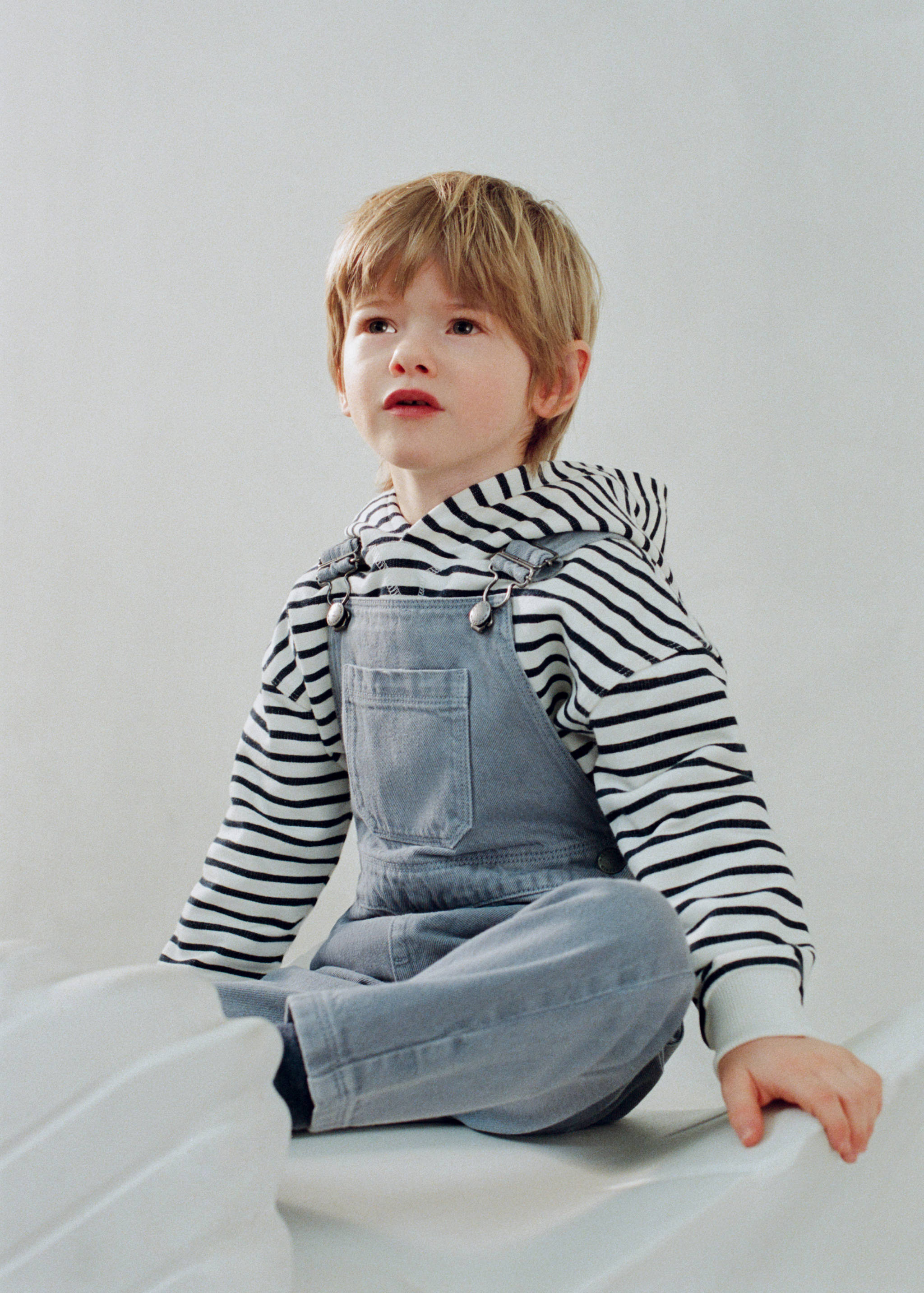 Long denim overalls with pocket - Details of the article 5