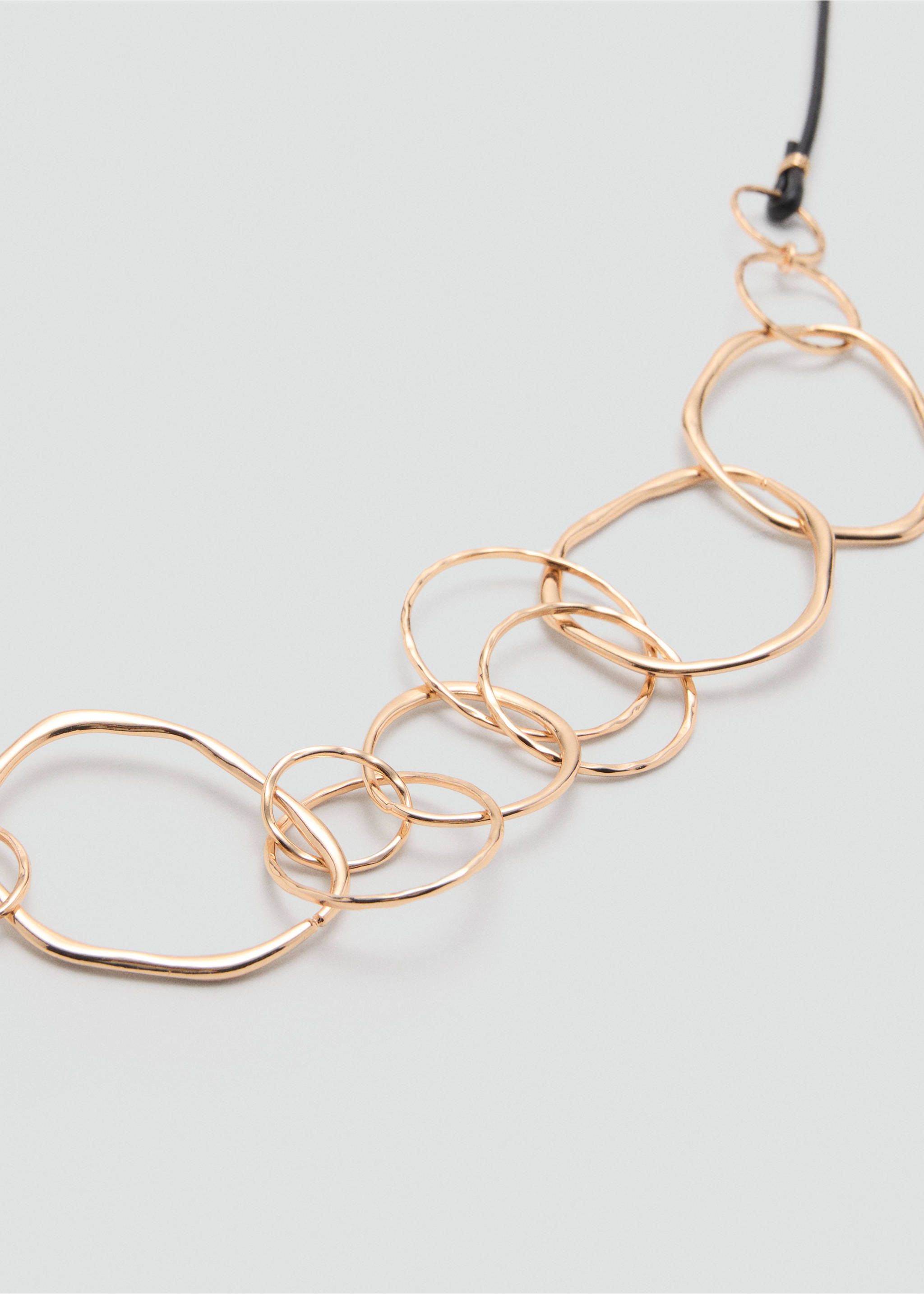 Cinturón cadena anillas - Plano medio, Oro. Ref: 27075162-00.