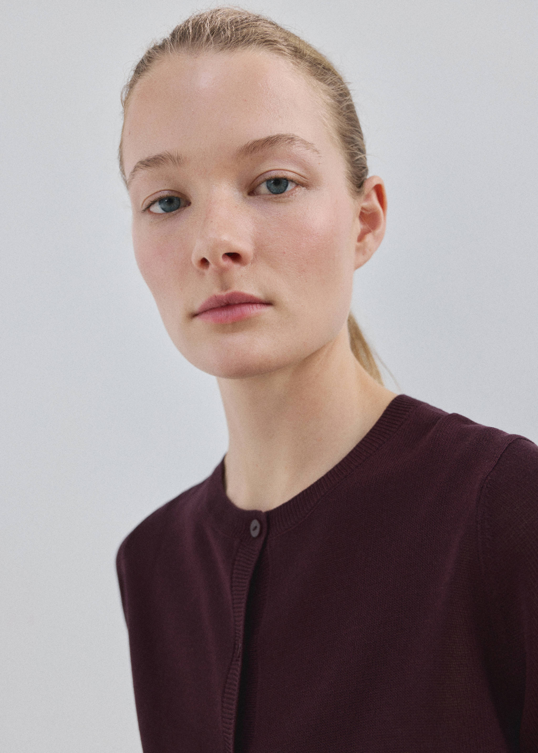 Fine-knit straight-fit cardigan - Medium plane