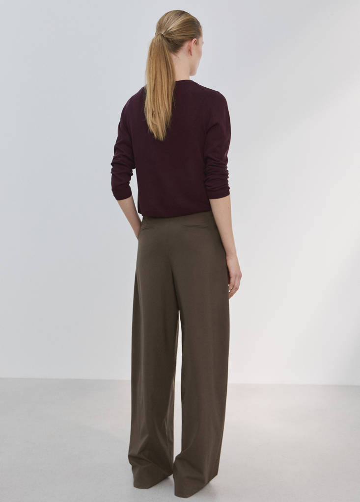 Fine-knit straight-fit cardigan — Wine