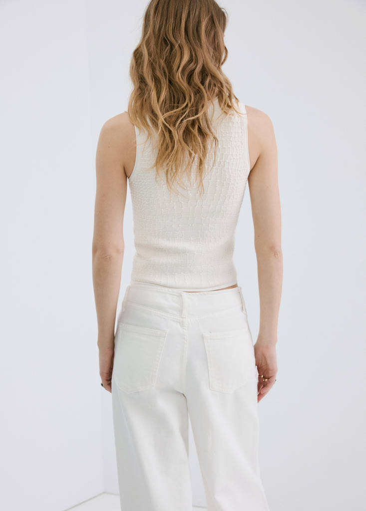 Textured knit top — Ecru