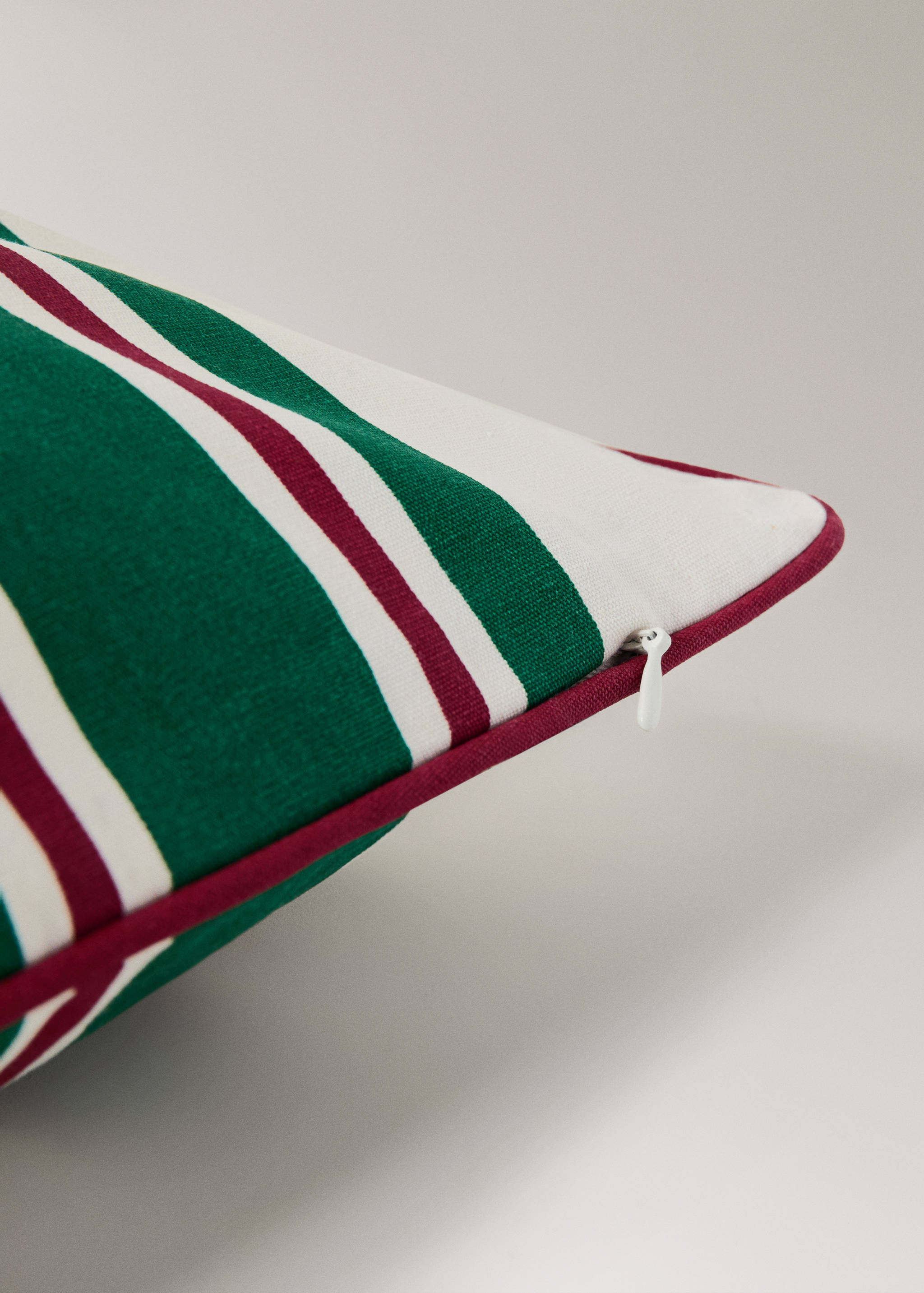Striped 100% cotton cushion cover - Details of the article 2