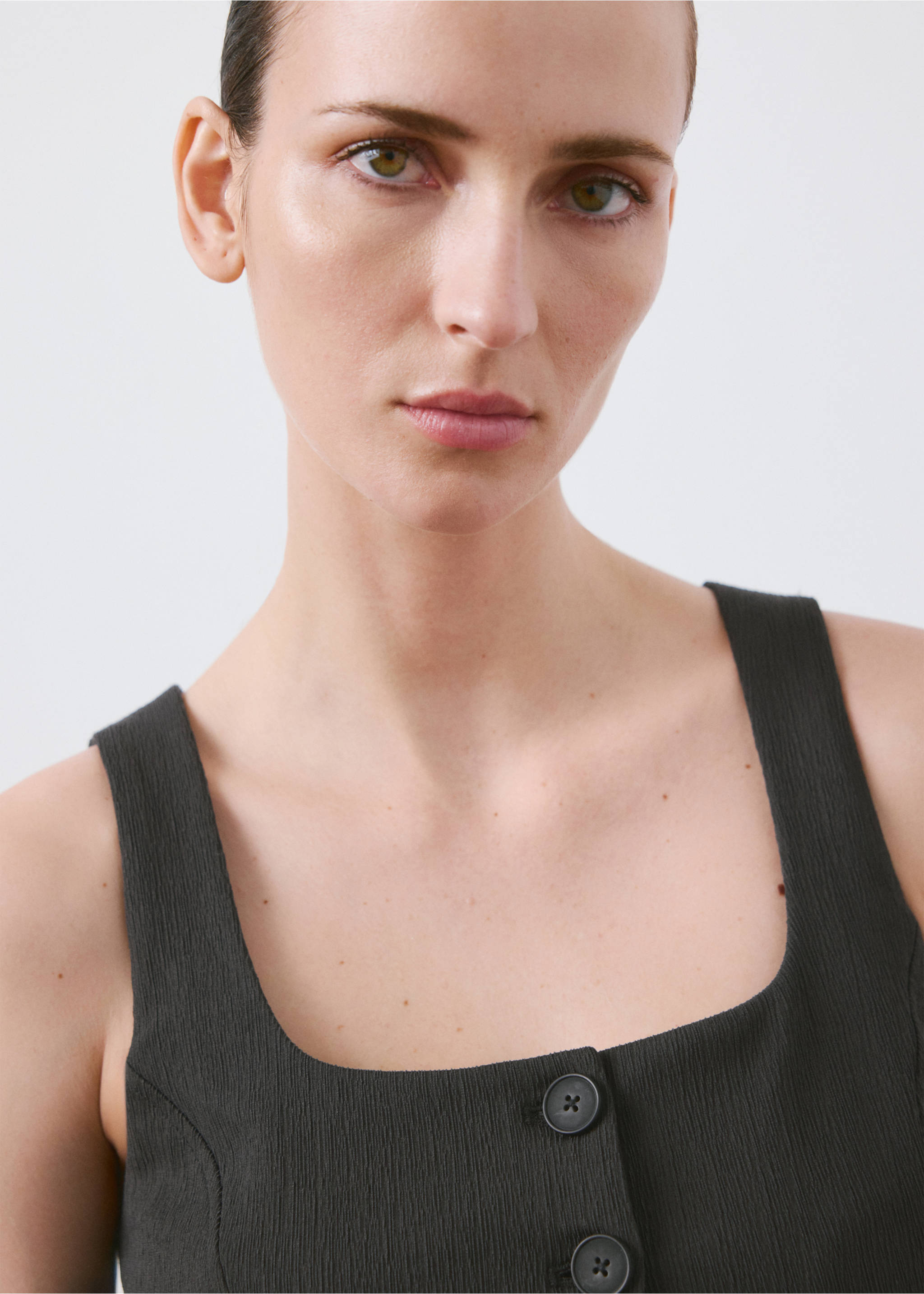 Peplumväst med knappar - Detaljer om artikeln 1, Grå. Ref: 27075833-00.