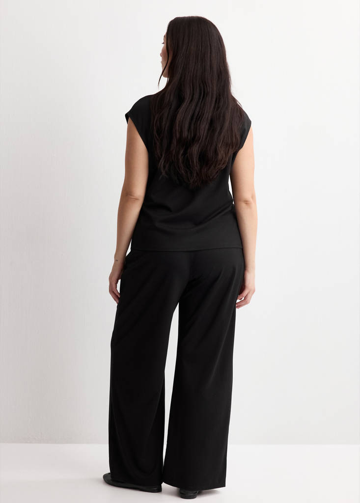 Straight-fit trousers with elastic waist — Black