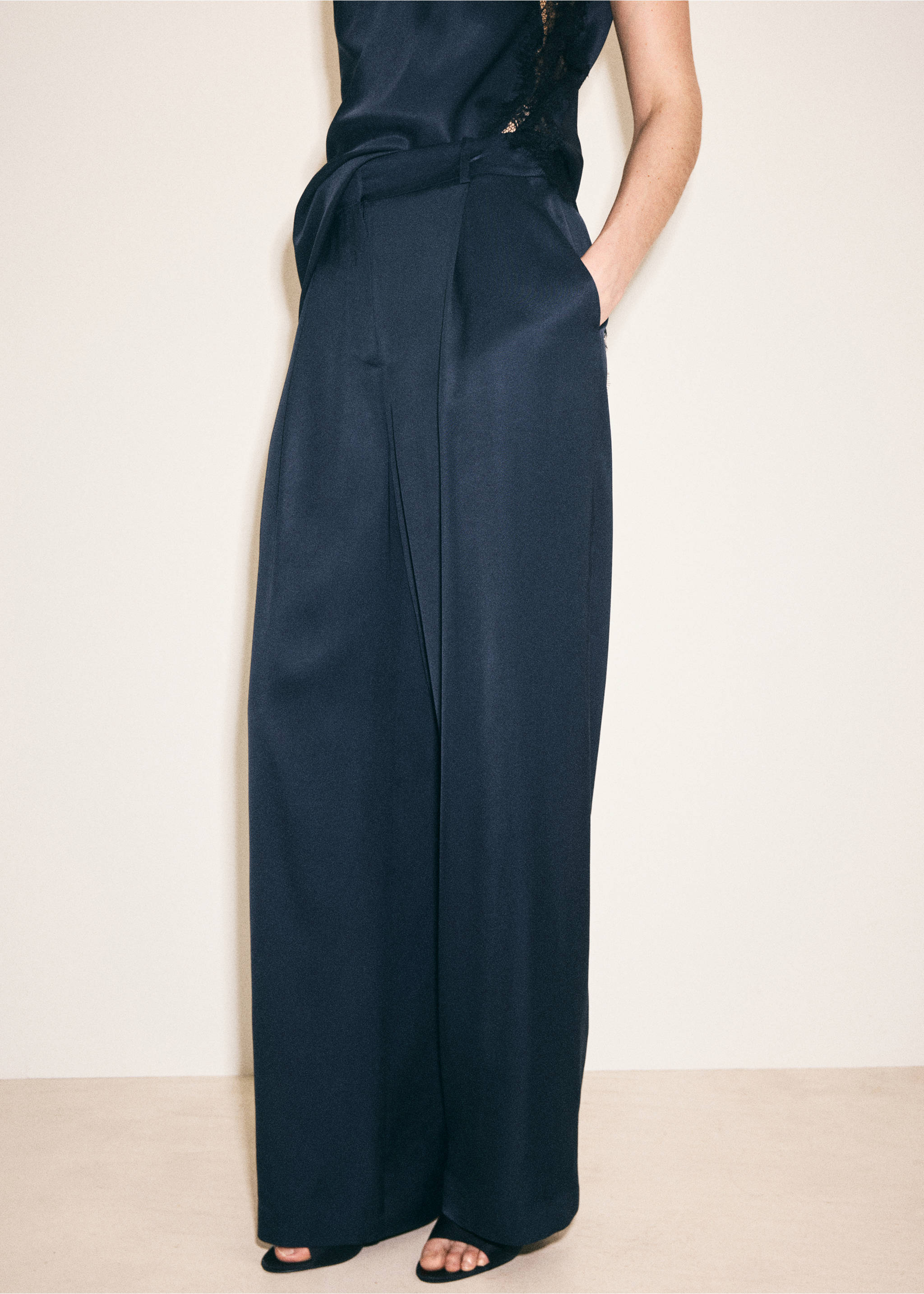 กางเกงซาตินขาตรง - เครื่องบินขนาดกลาง, สีฟ้า. Ref: 27075836-00.