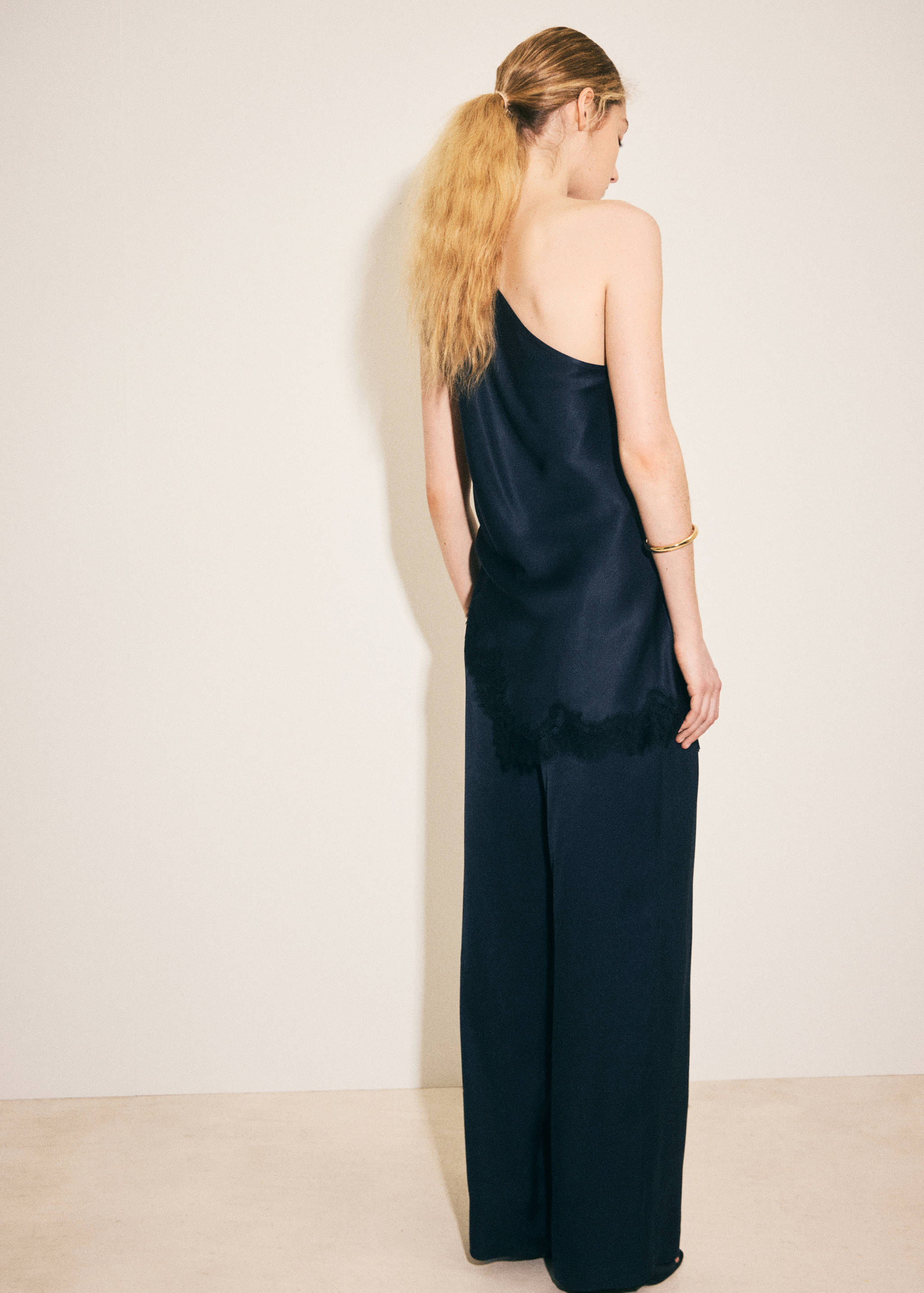 Pantalón recto satinado - Reverso del artículo