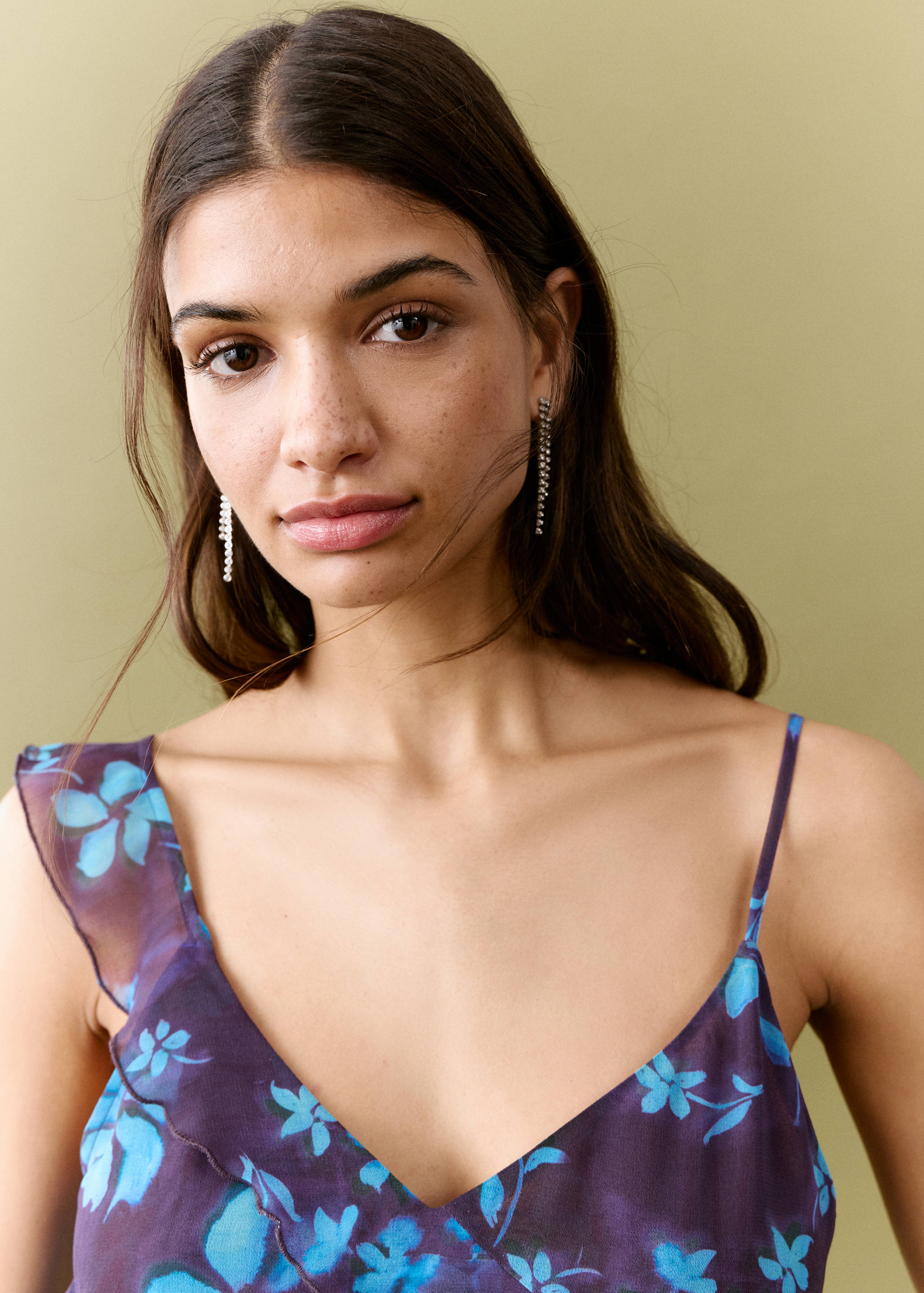 Ruffled flowy top - Details of the article 1