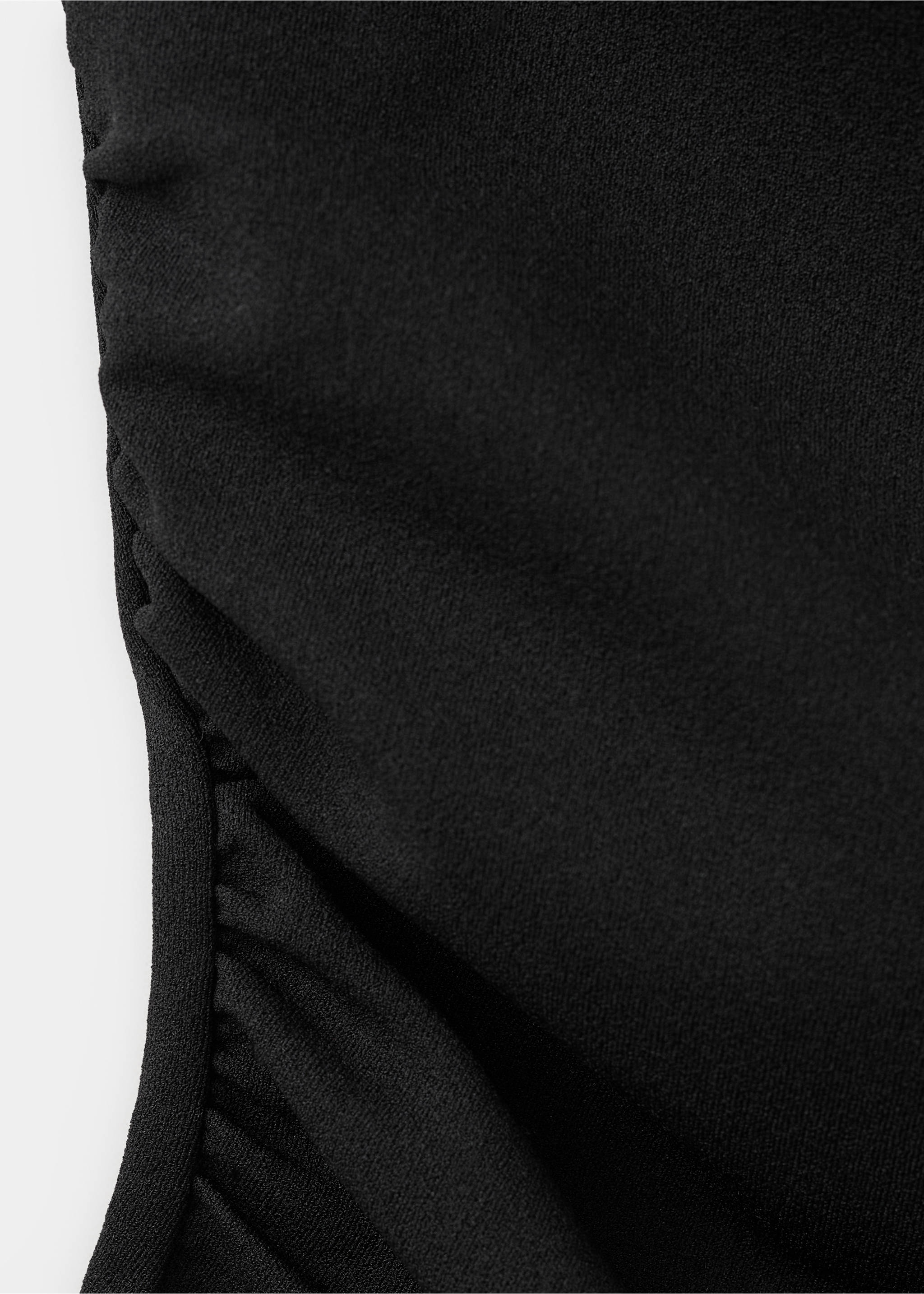 Asymmetrical fitted top - Details of the article 8, Black. Ref: 27075841-00.