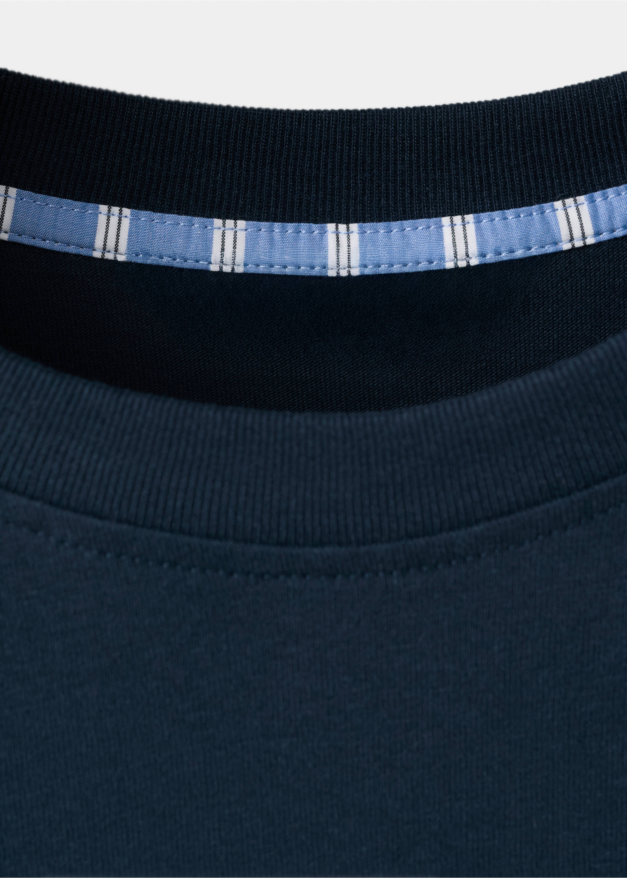 Striped short pyjamas - Details of the article 8, Navy. Ref: 27075931-00.