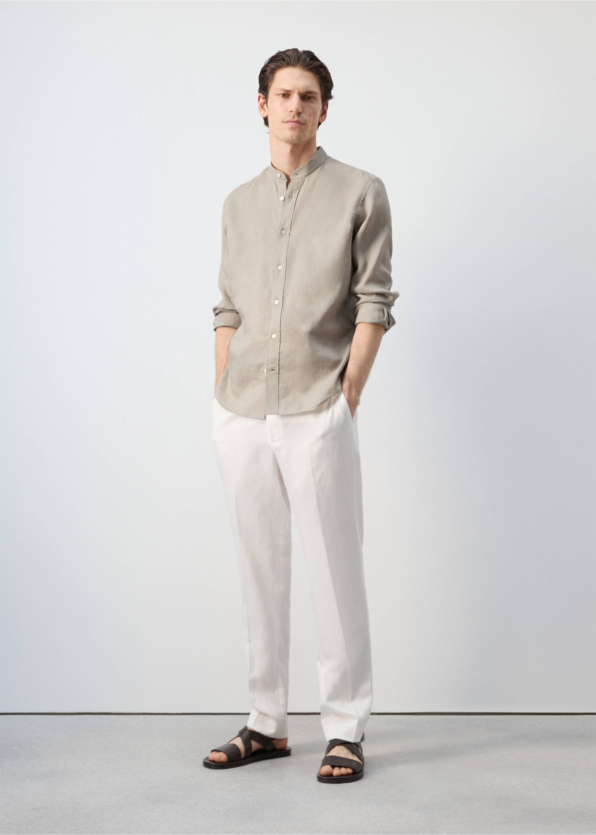 Camisa 100% lino cuello mao - Plano general, Arena. Ref: 27075937-01.