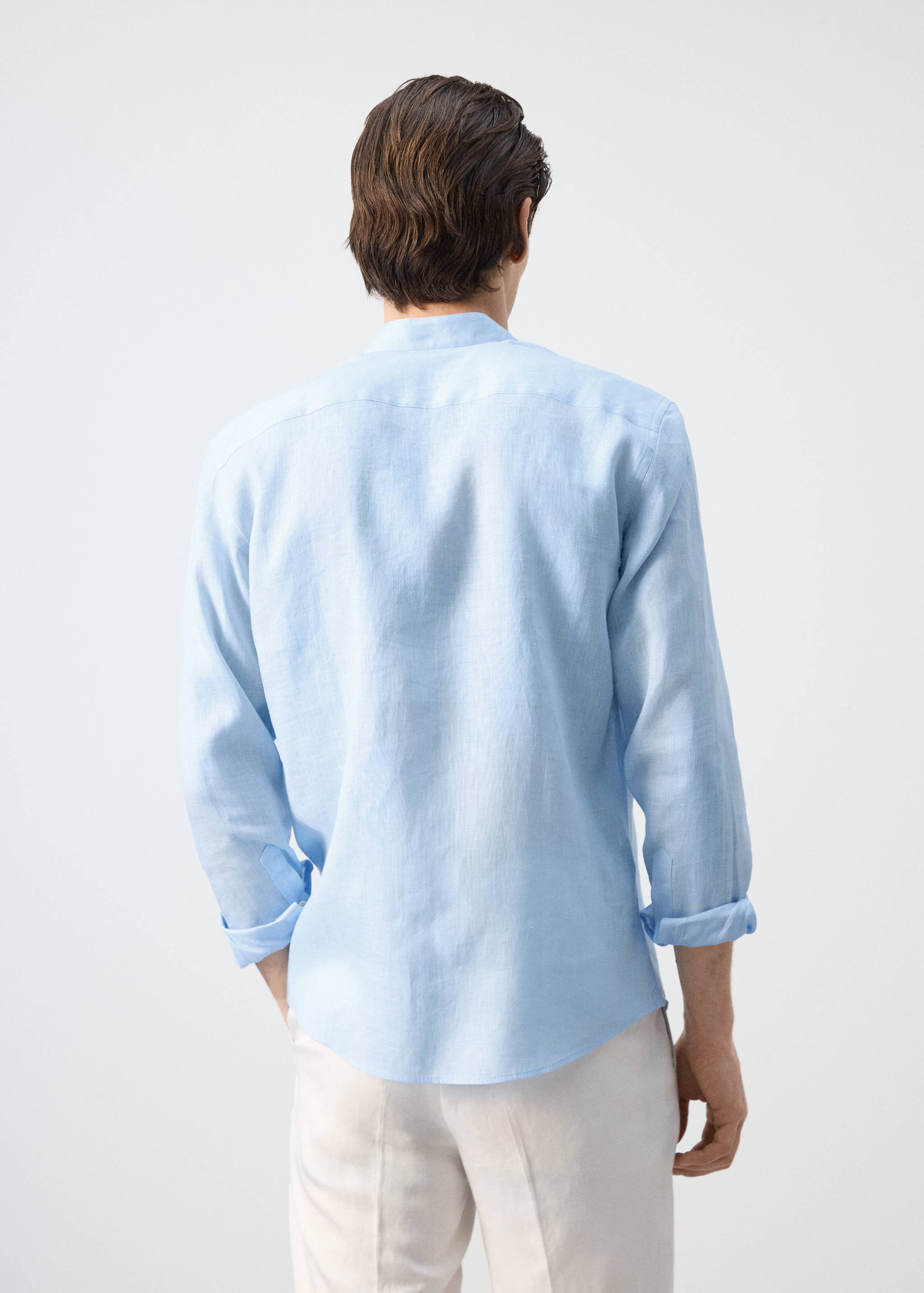 Camisa 100% lino cuello mao - Reverso del artículo