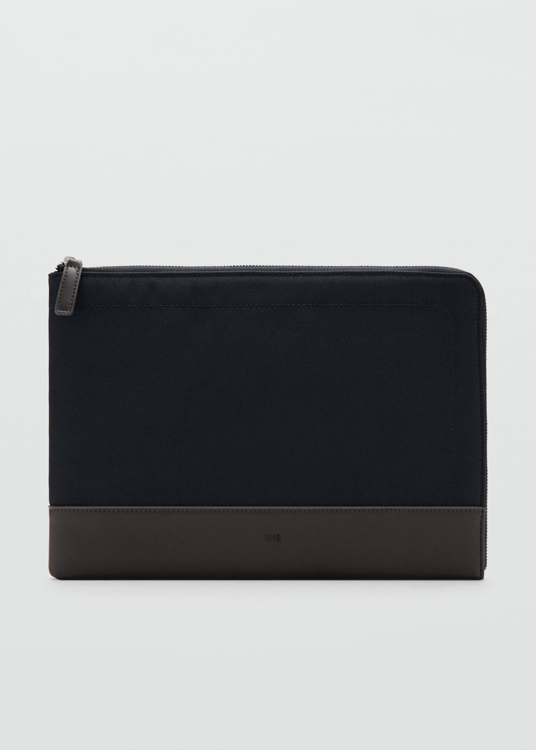 Funda portátil detalles piel - Artículo sin modelo