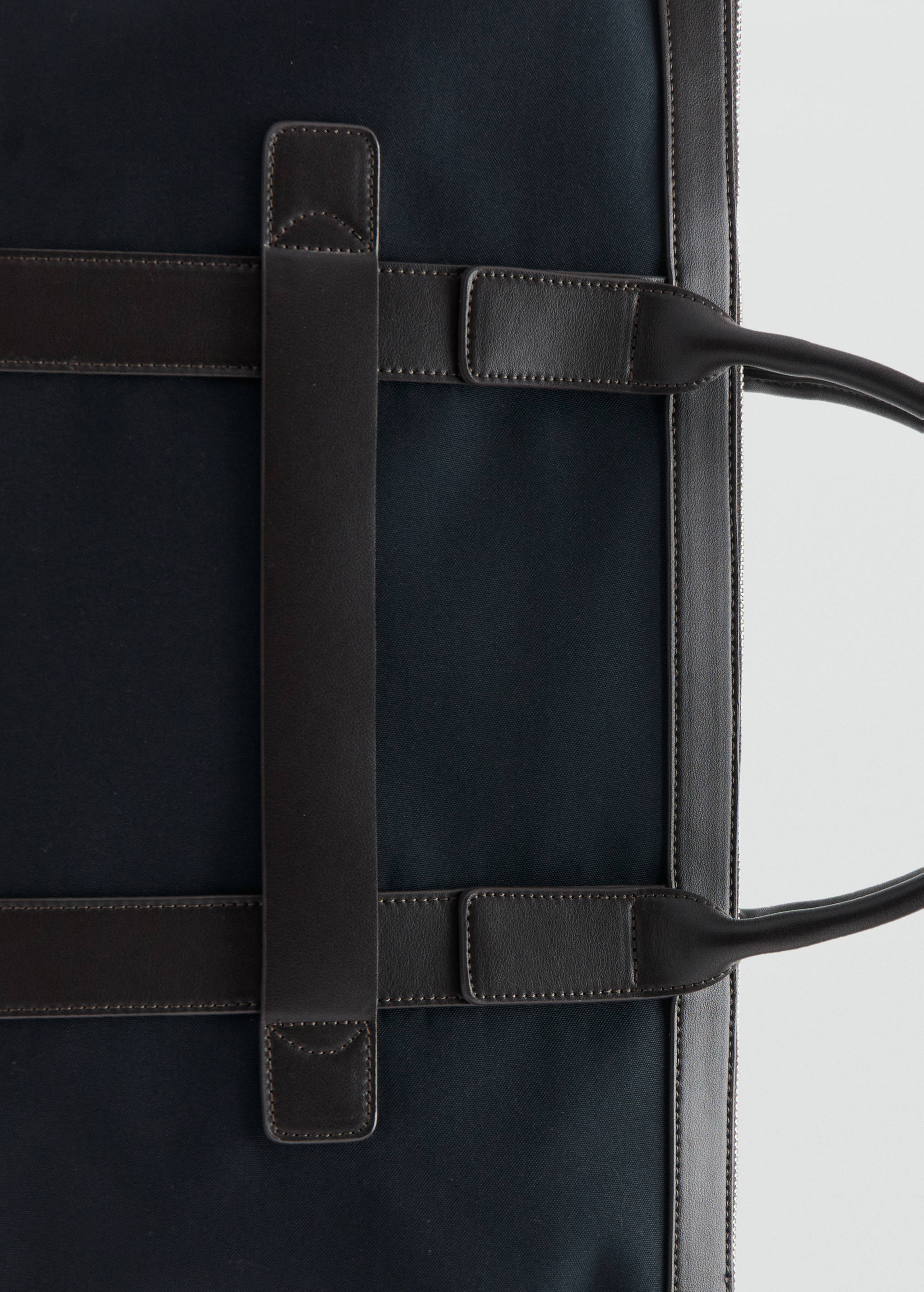 Travel tote bag with leather details - Details of the article 3