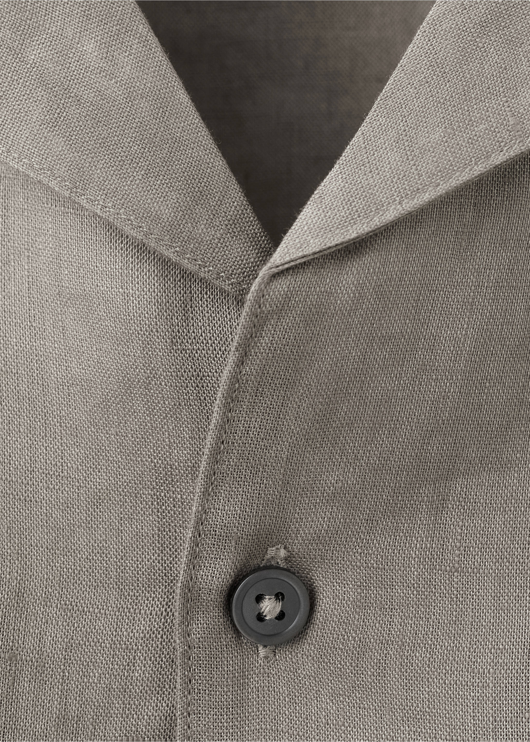 100% linen bowling-collar shirt - Details of the article 8, Medium Brown. Ref: 27075948-00.