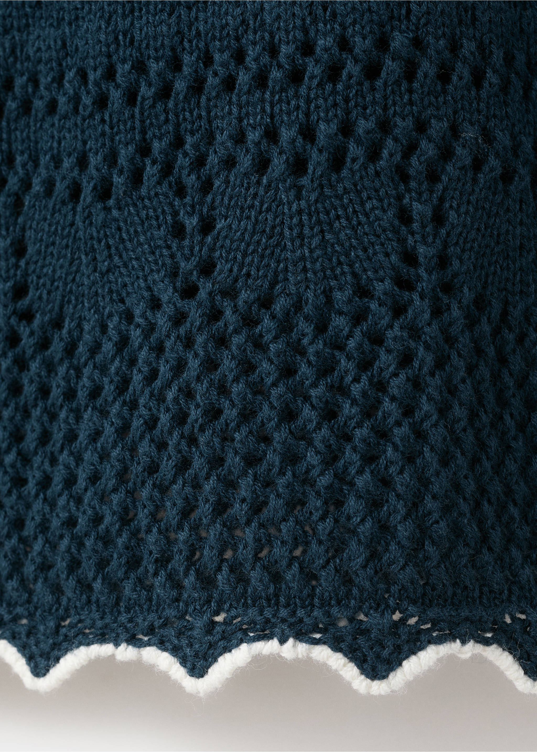 Contrast crochet trousers - Details of the article 0, Navy. Ref: 27075978-00.