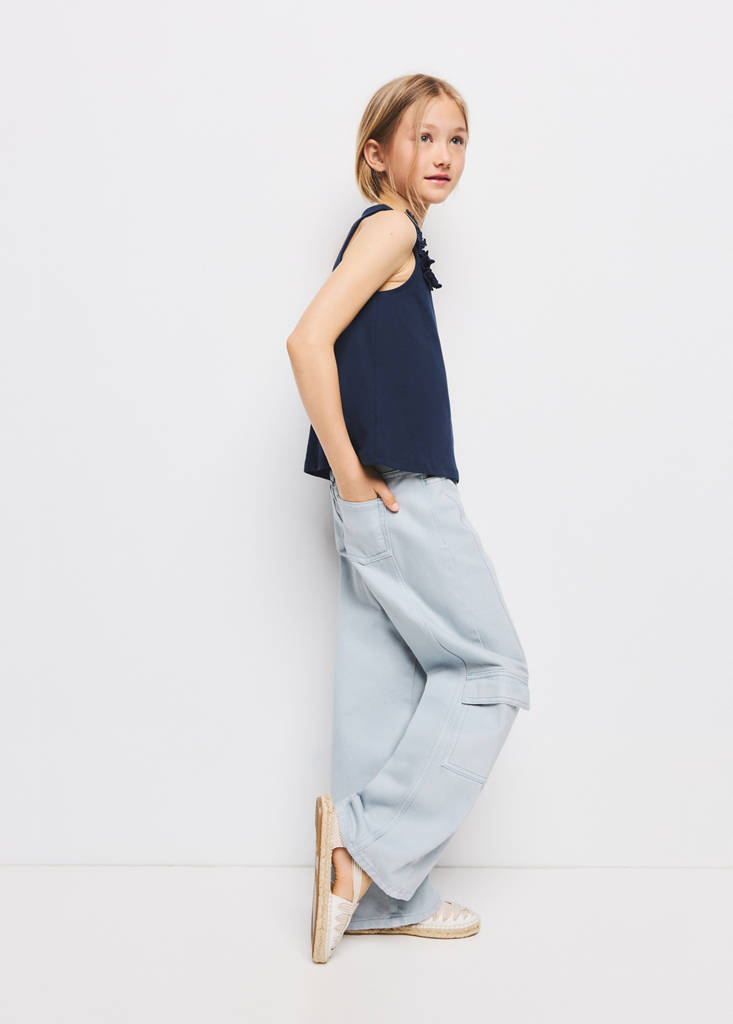 Floral relief top — Navy