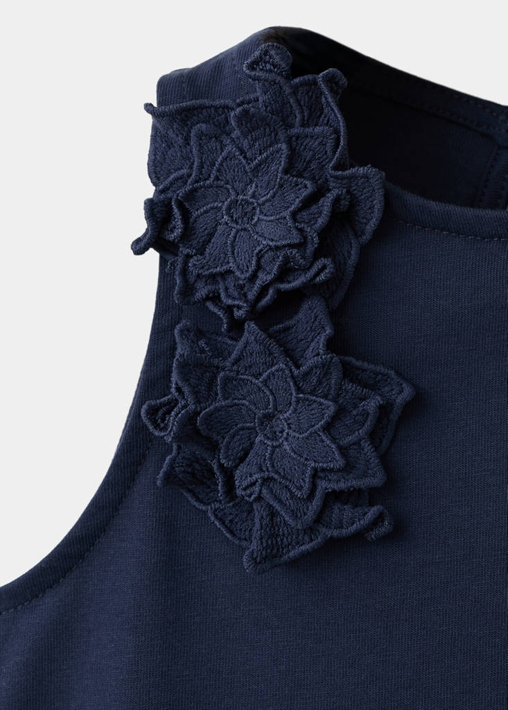 Floral relief top — Navy