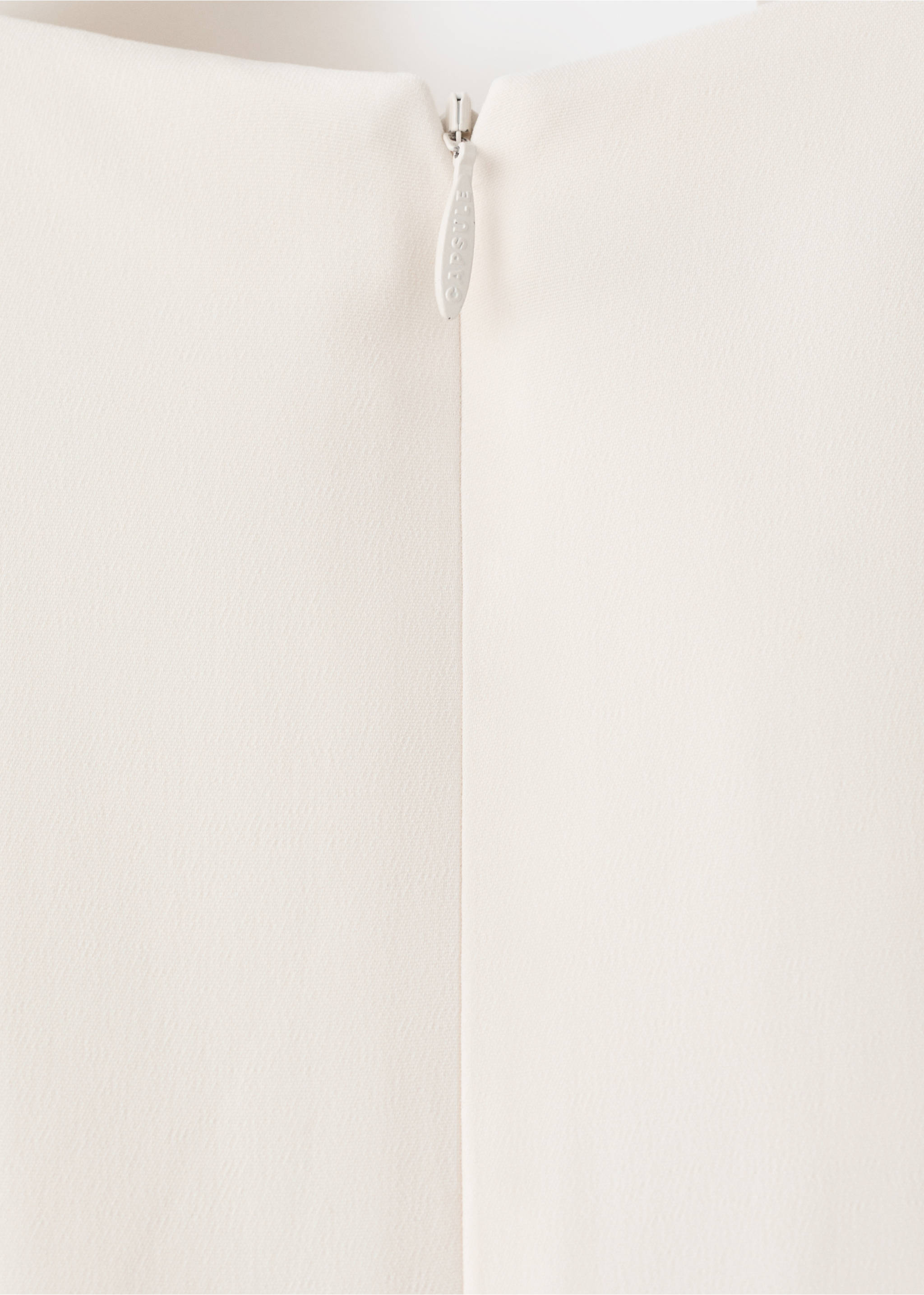 Lång v-ringad klänning - Detaljer om artikeln 0, Rå. Ref: 27075992-00.