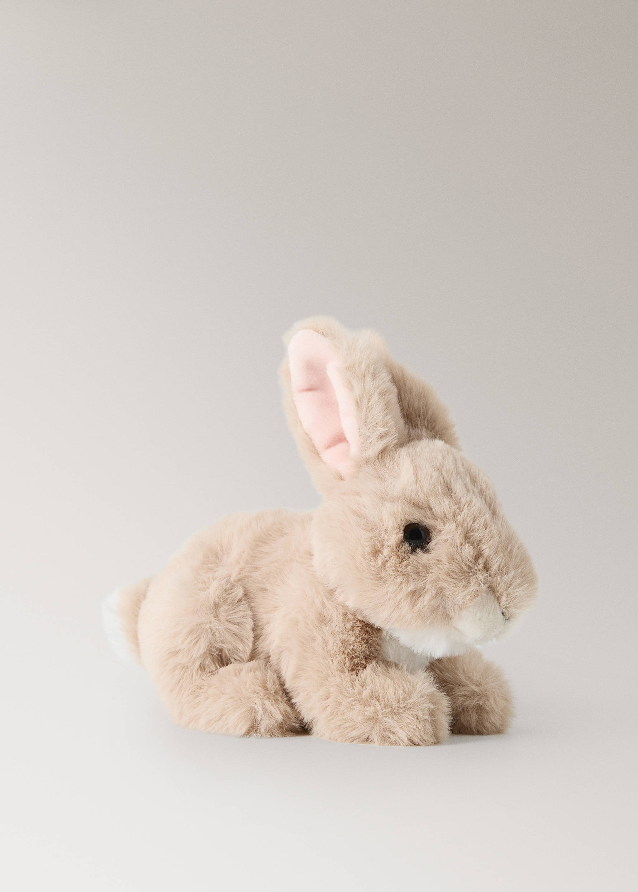 Bunny plush - WWF - Details of the article 1