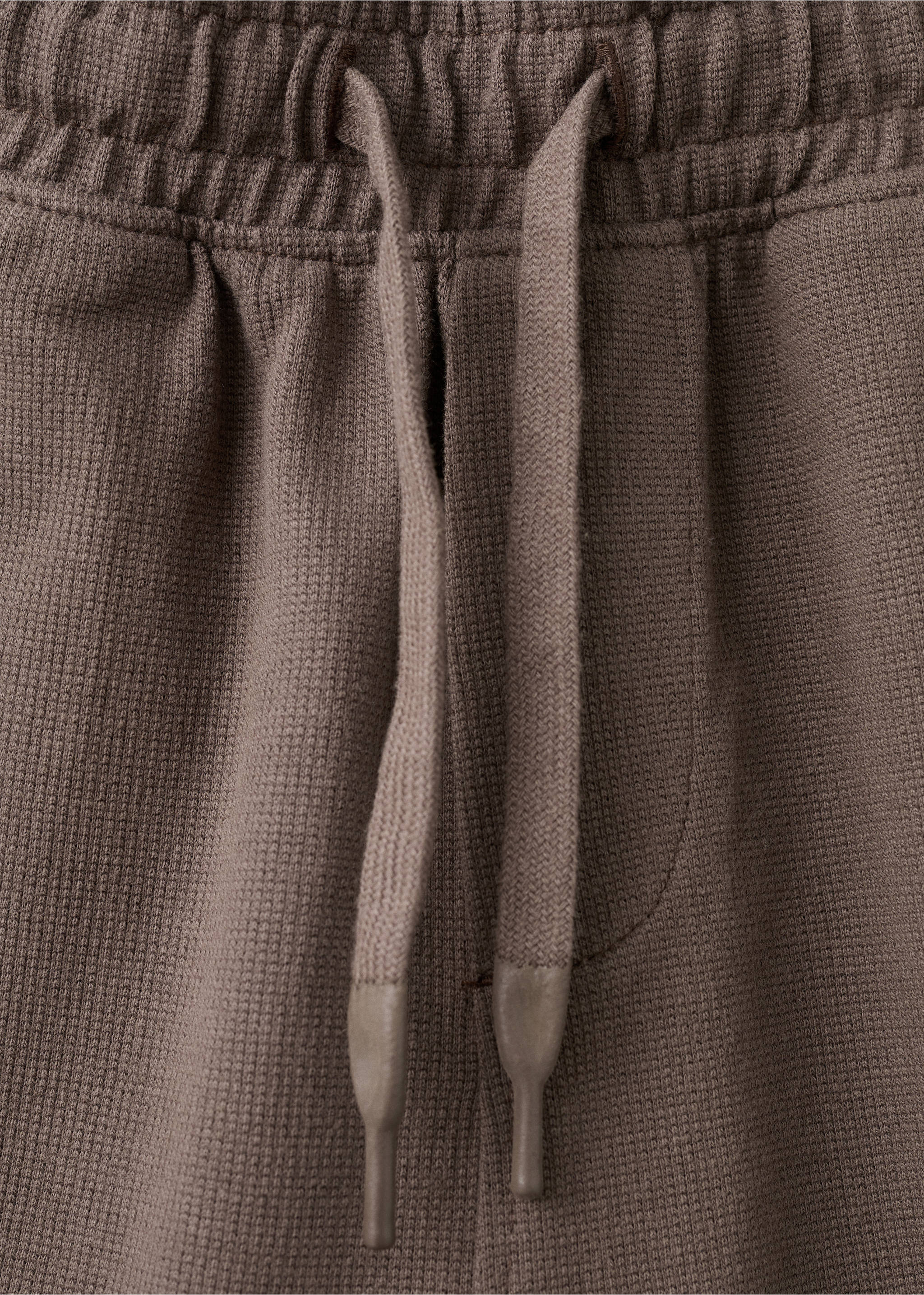 Cotton shorts with drawstring - Details of the article 0, Chocolate. Ref: 27076344-00.
