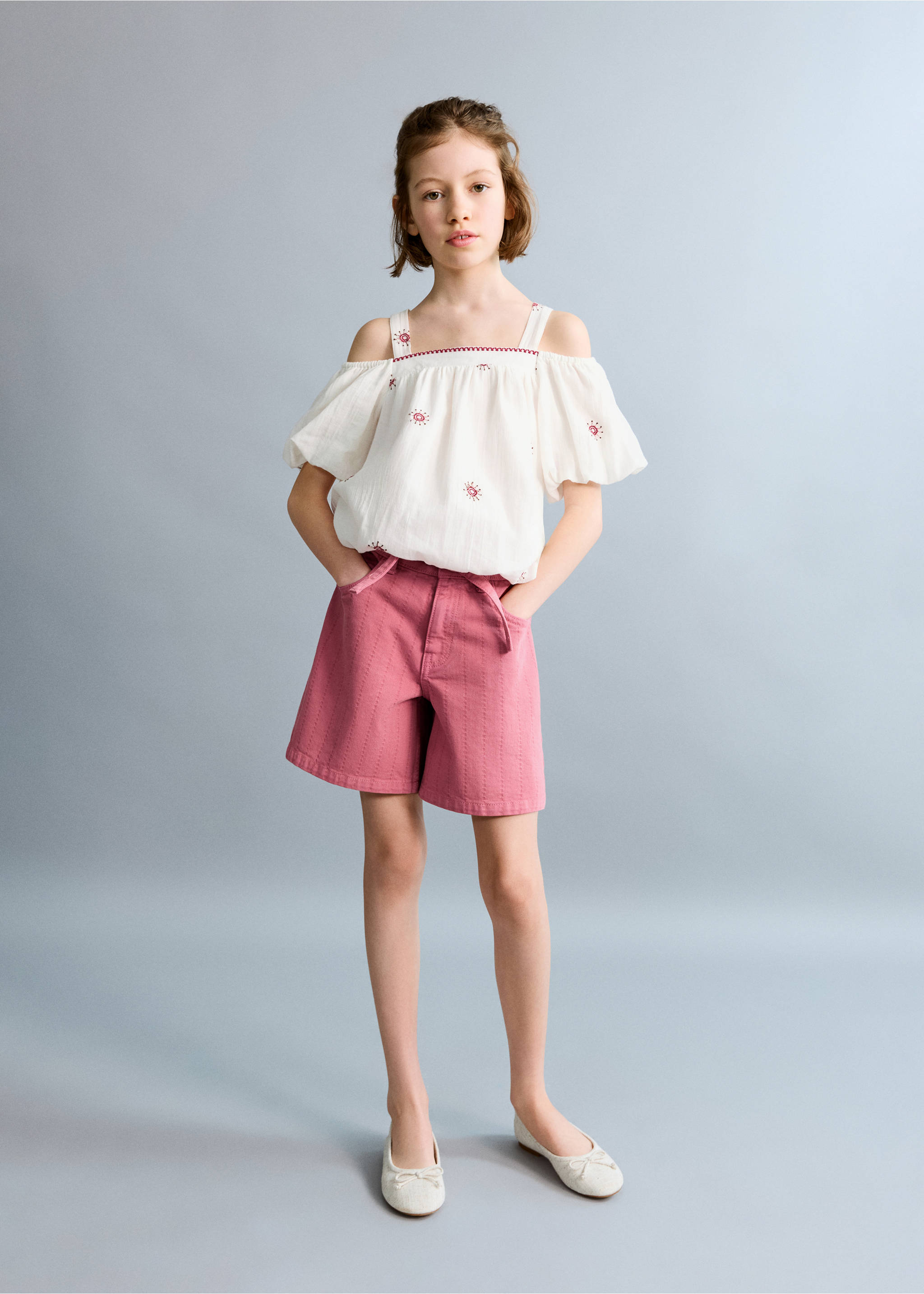 Denim bermuda shorts with belt - General plane, Strawberry. Ref: 27076345-00.