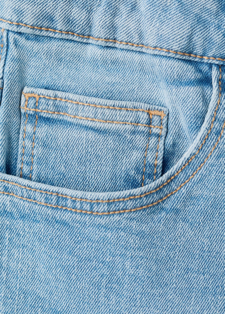 Straight-fit denim bermuda shorts — Medium Blue