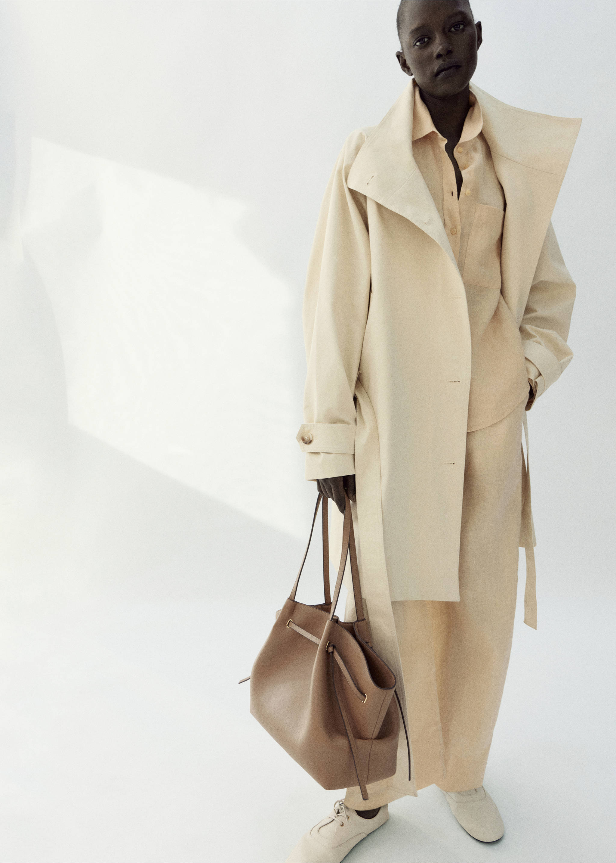 Straight linen-blend trousers - General plane, Pastel Yellow. Ref: 27076356-00.