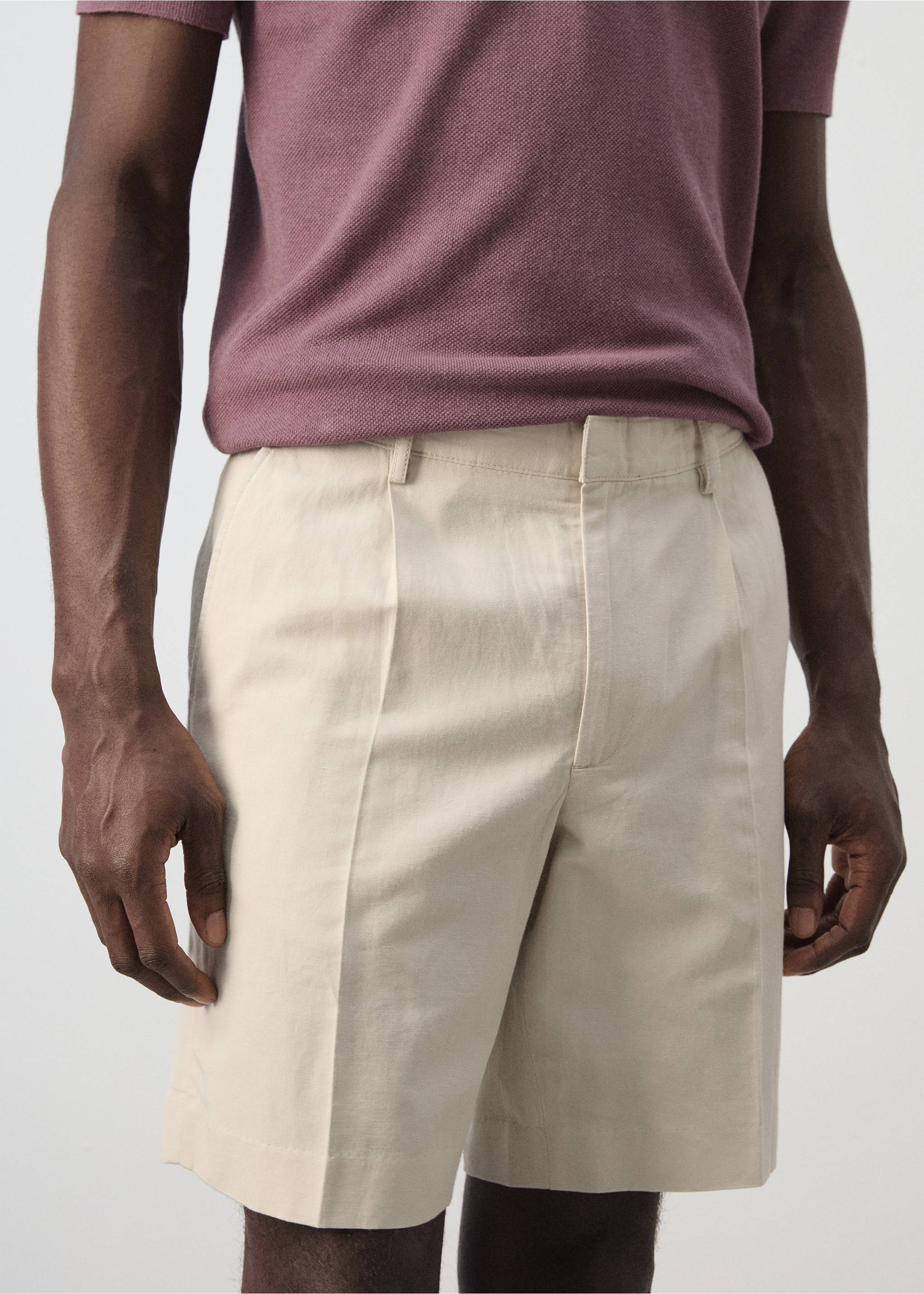 Regular fit cotton-linen Bermuda shorts - Details of the article 1, Sand. Ref: 27076709-00.