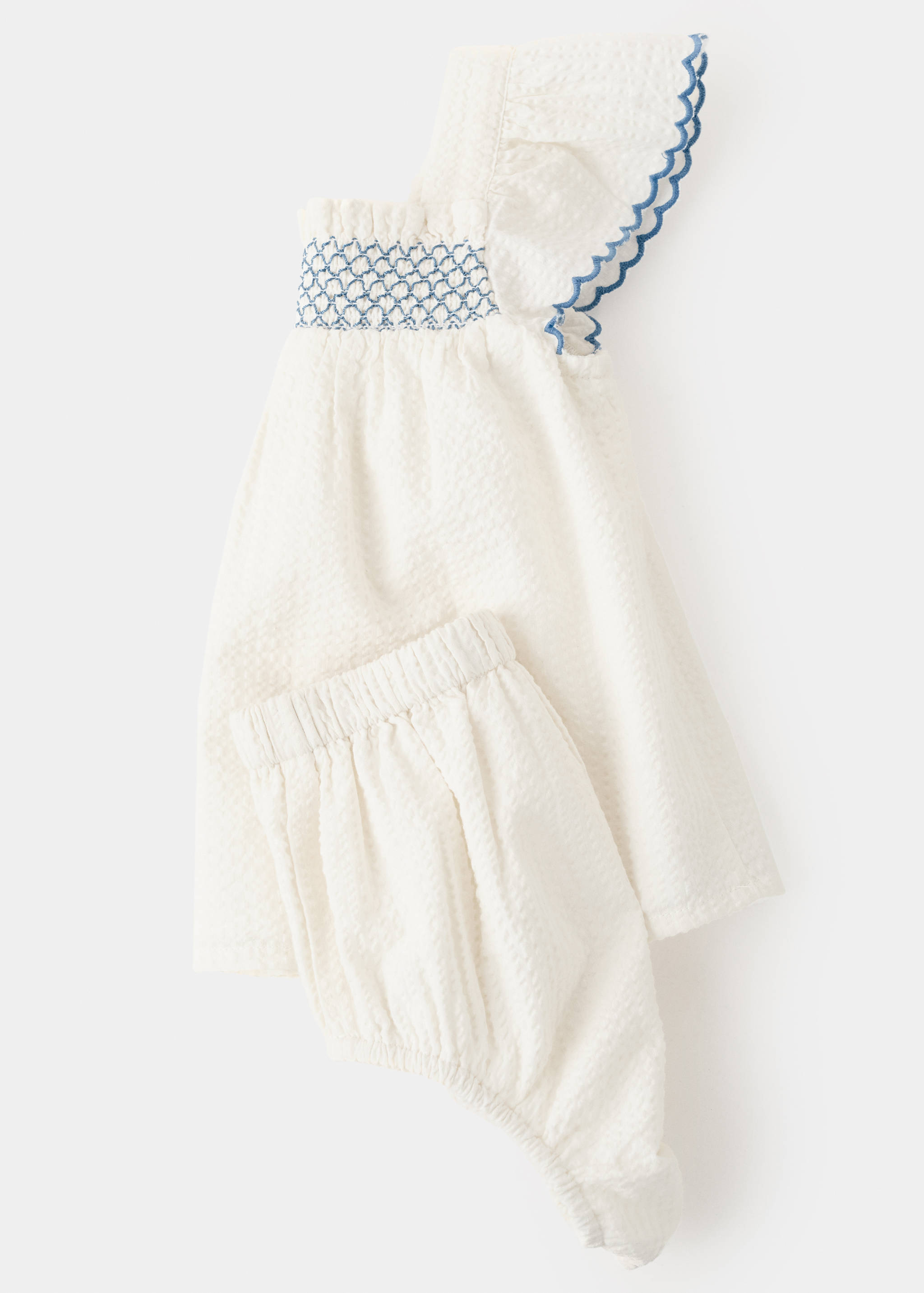 Kleid und Höschen mit Stickdetail - Detail des Artikels 0