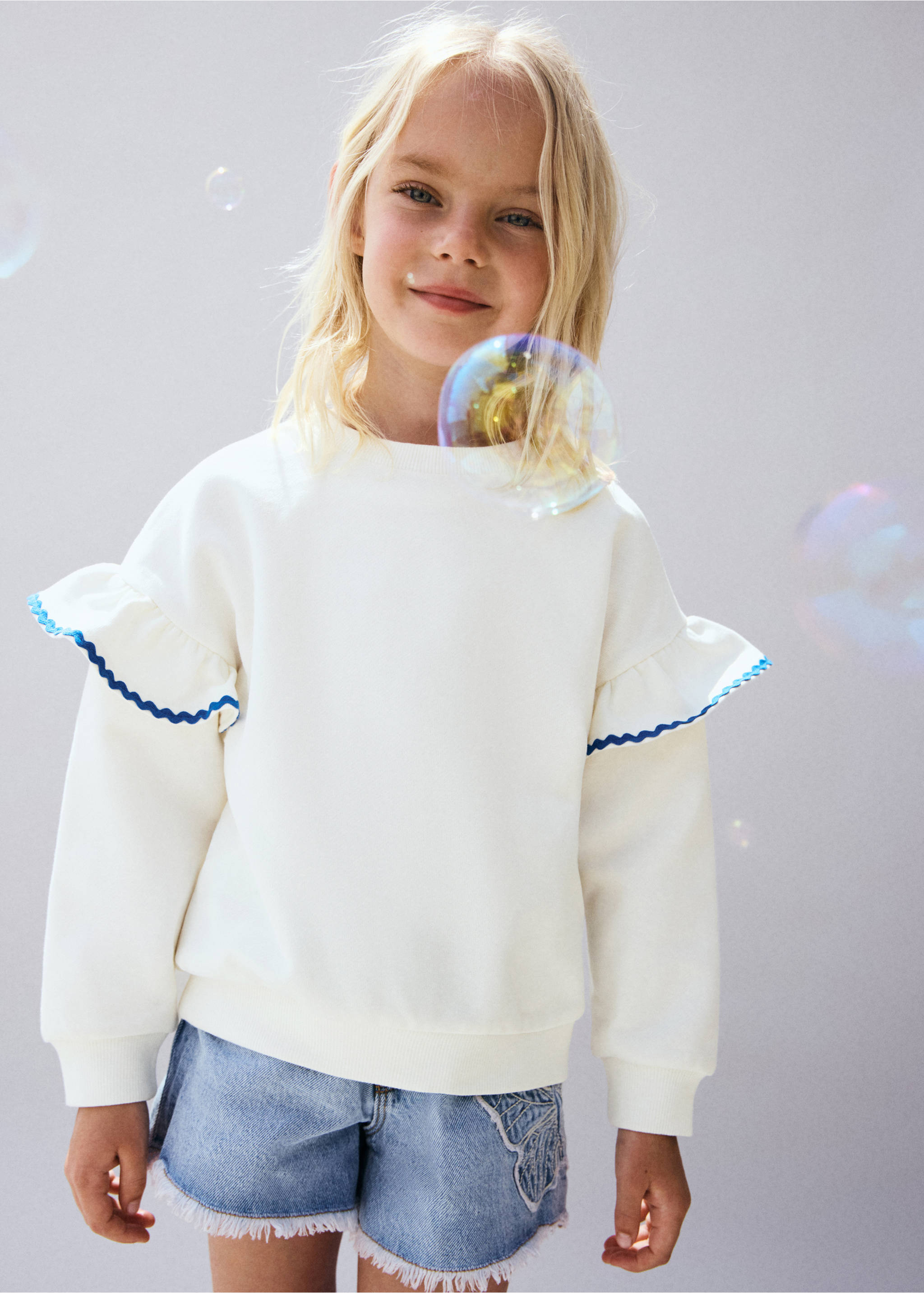 Contrast frill sweatshirt - General plane, Off White. Ref: 27076744-00.