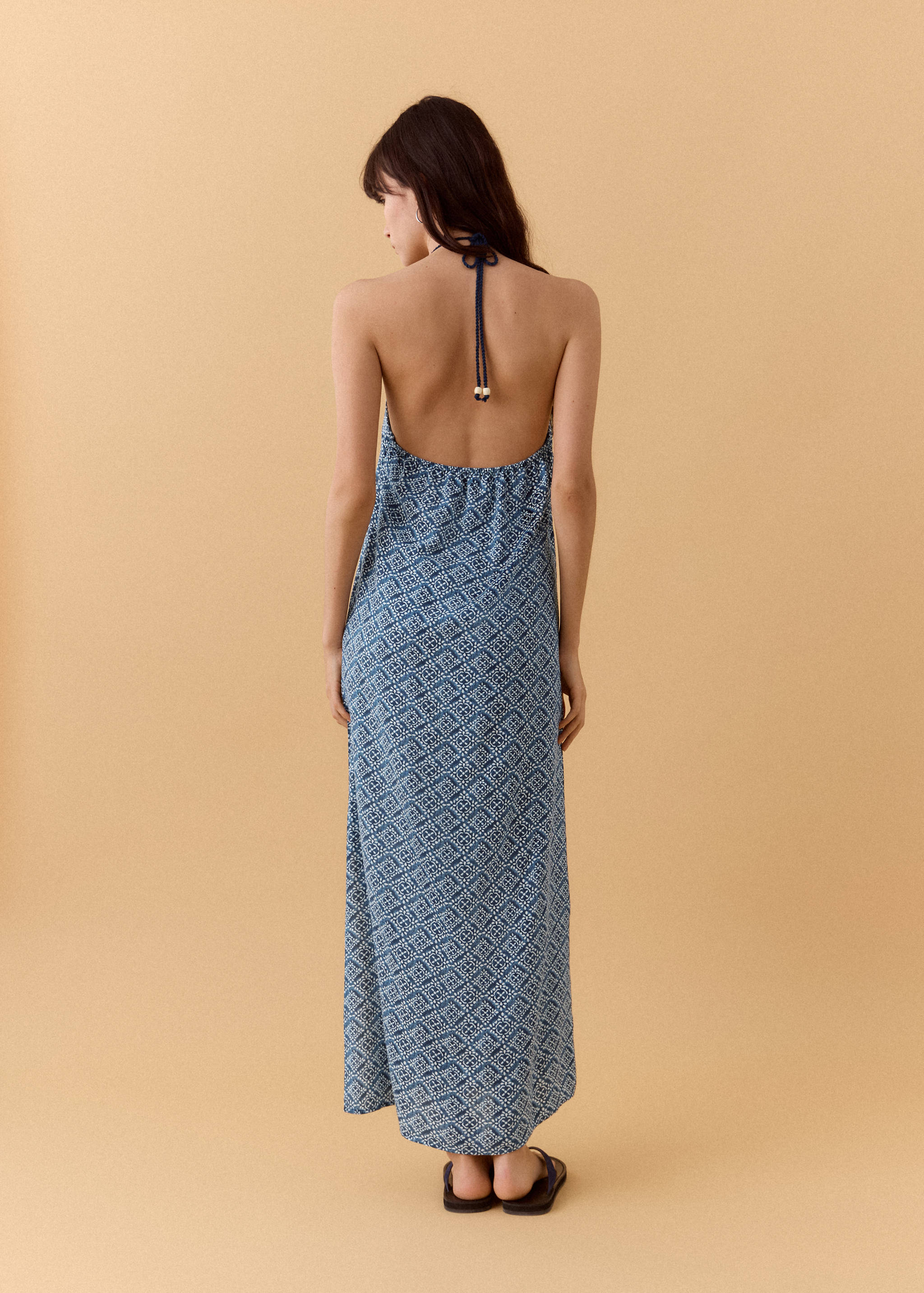 Halter-neck linen dress - Reverse of the article