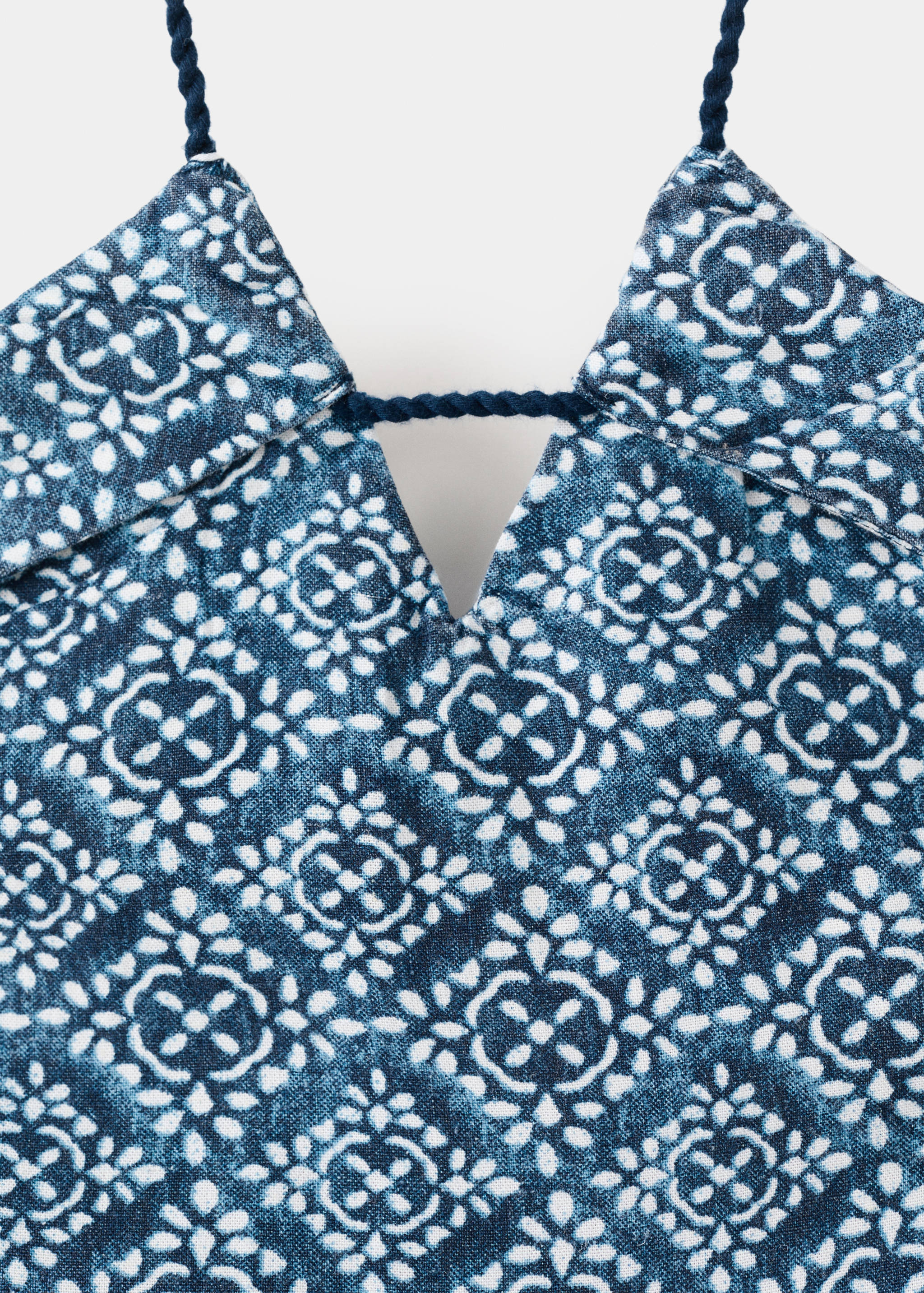 Halter-neck linen dress - Details of the article 8