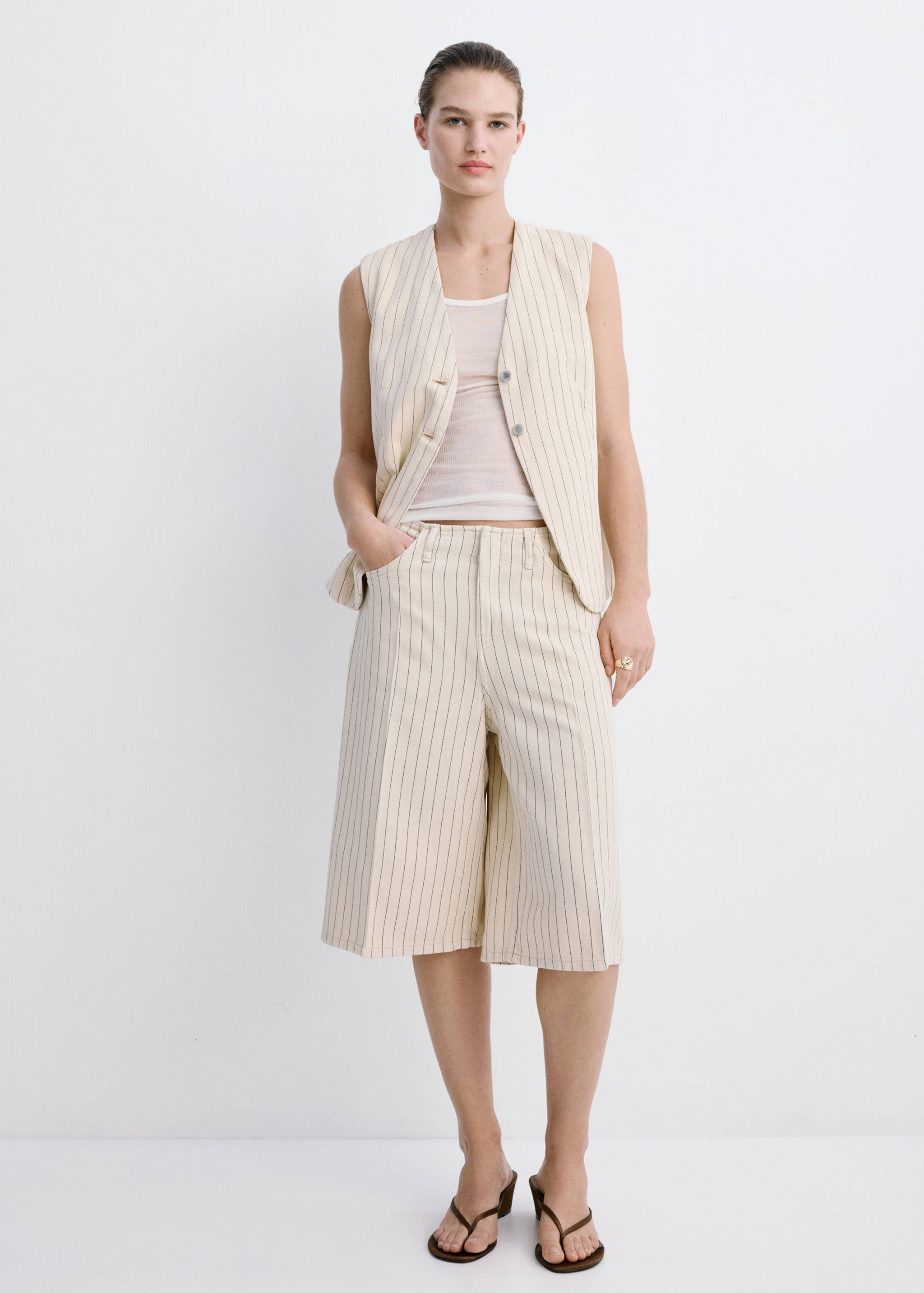 Pinstriped suit waistcoat - General plane