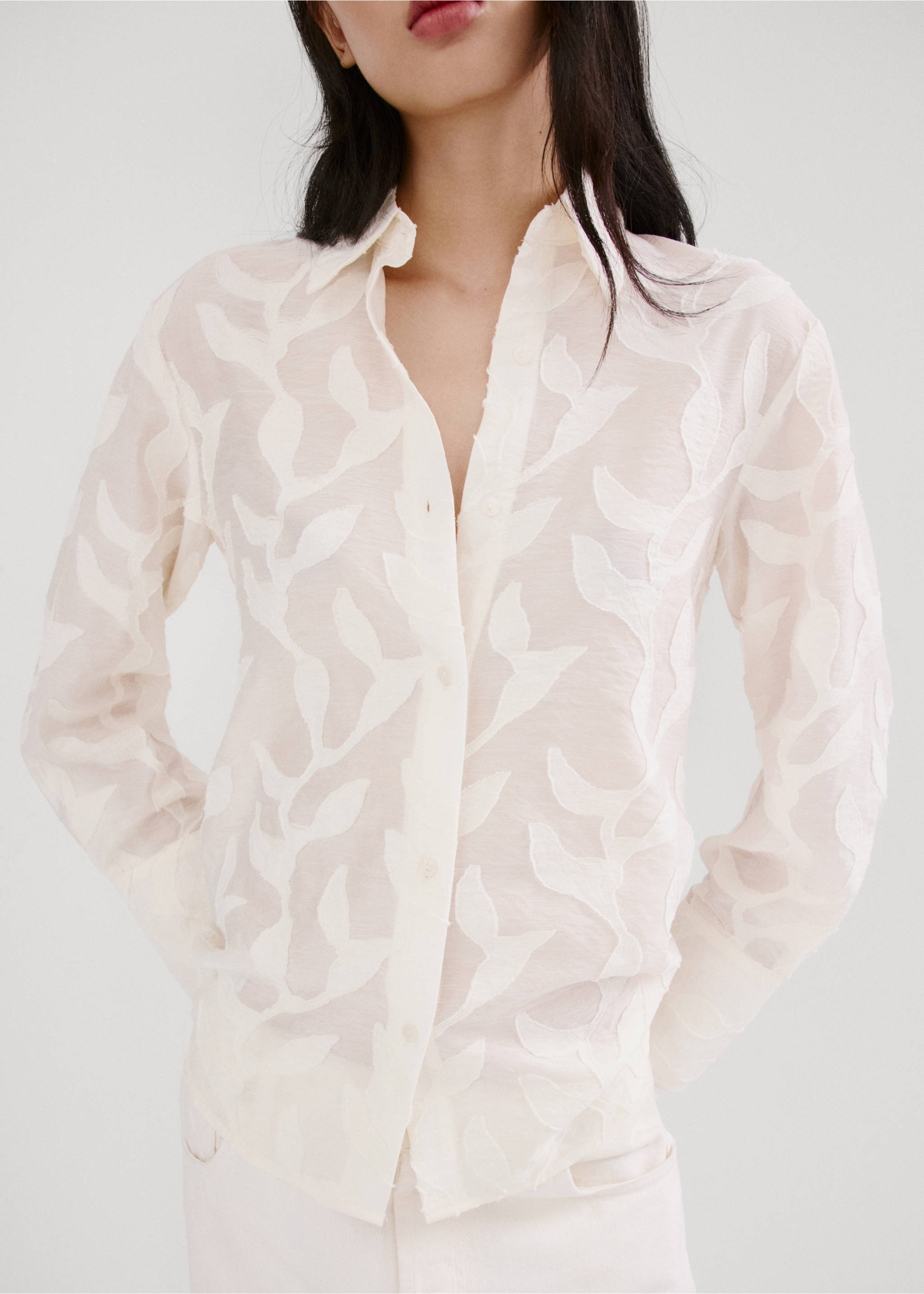 Floral embroidery blouse - Details of the article 6, Off White. Ref: 27077140-00.