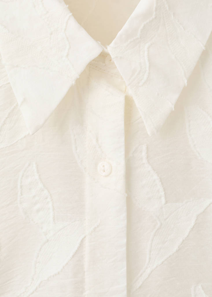 Floral embroidery blouse — Off White