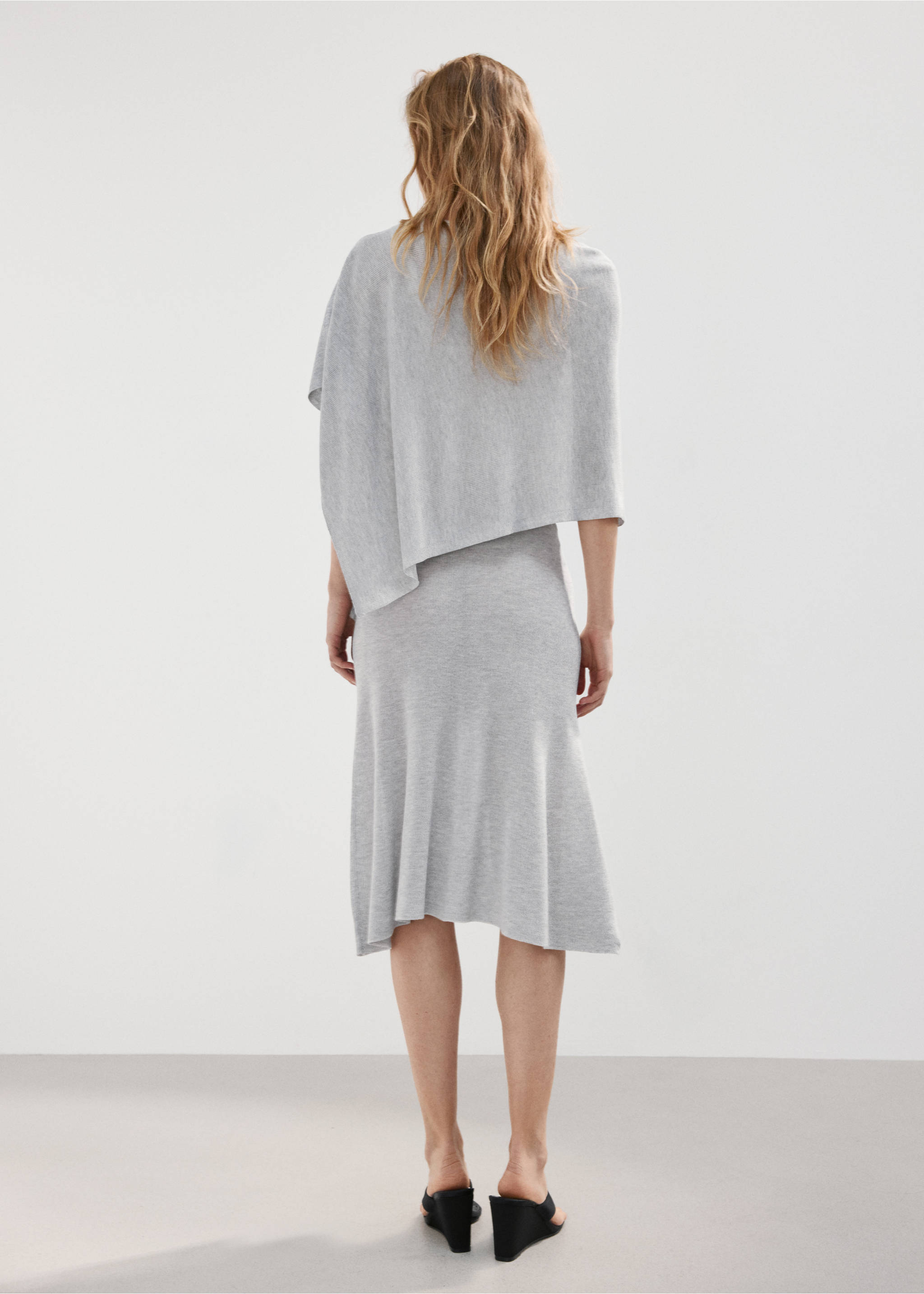 Falda midi punto fino - Reverso del artículo, Gris claro vigoré. Ref: 27077143-00.