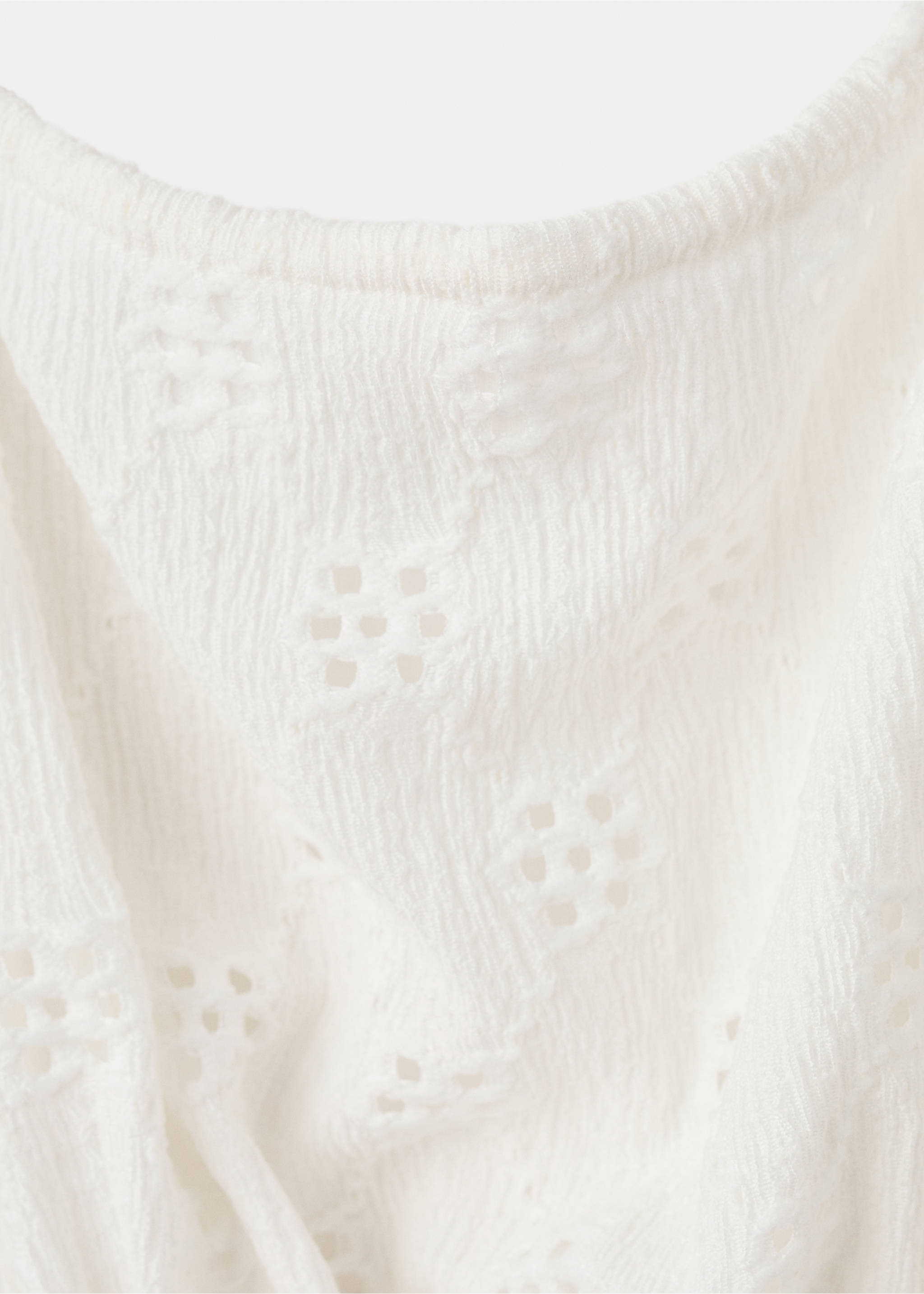 Top z dekoltem halter i haftami - Szczegóły artykułu 8, Złamana biel. Ref: 27077146-00.