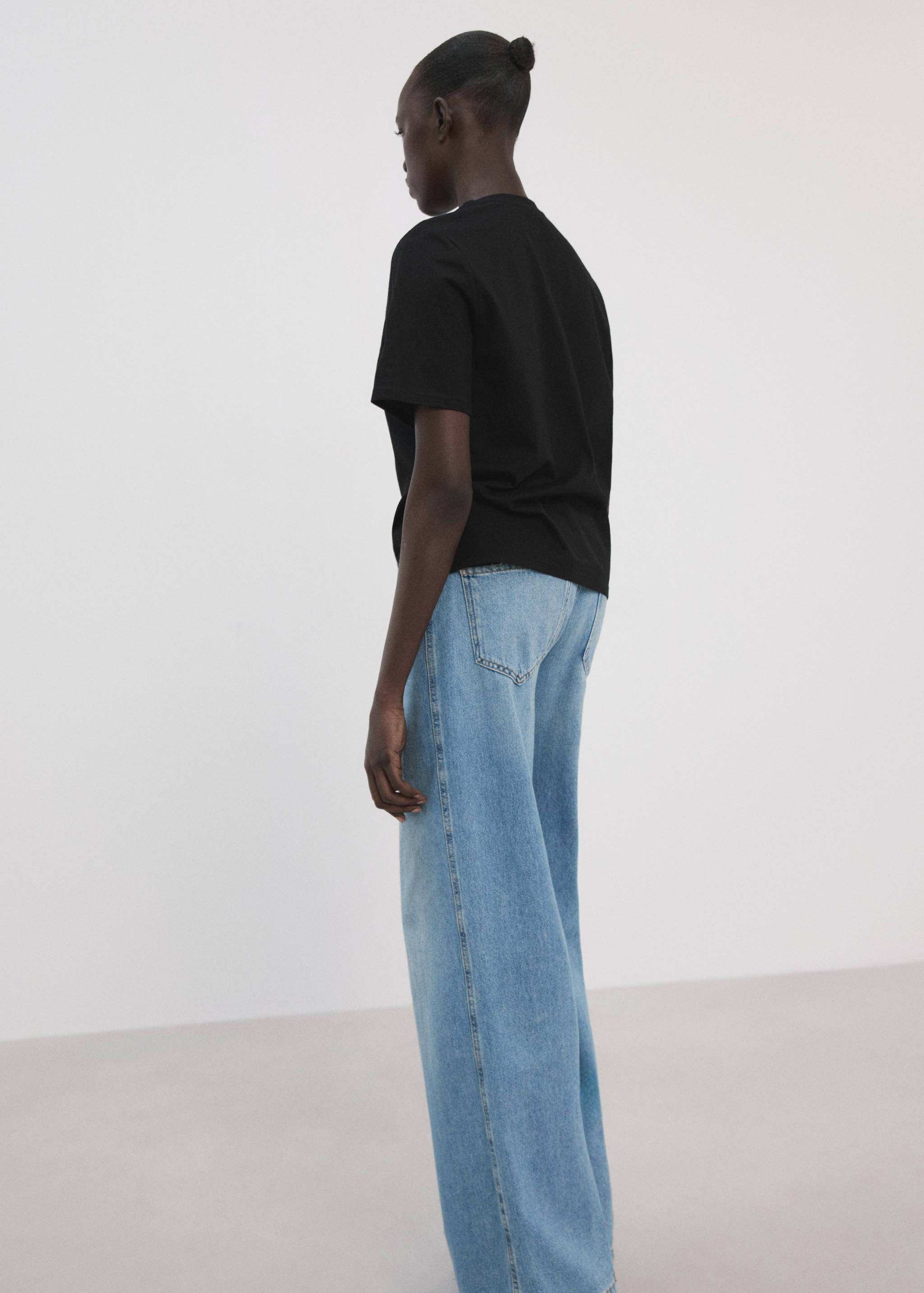 T-shirt coton ajouré détails brodés - Verso de l’article