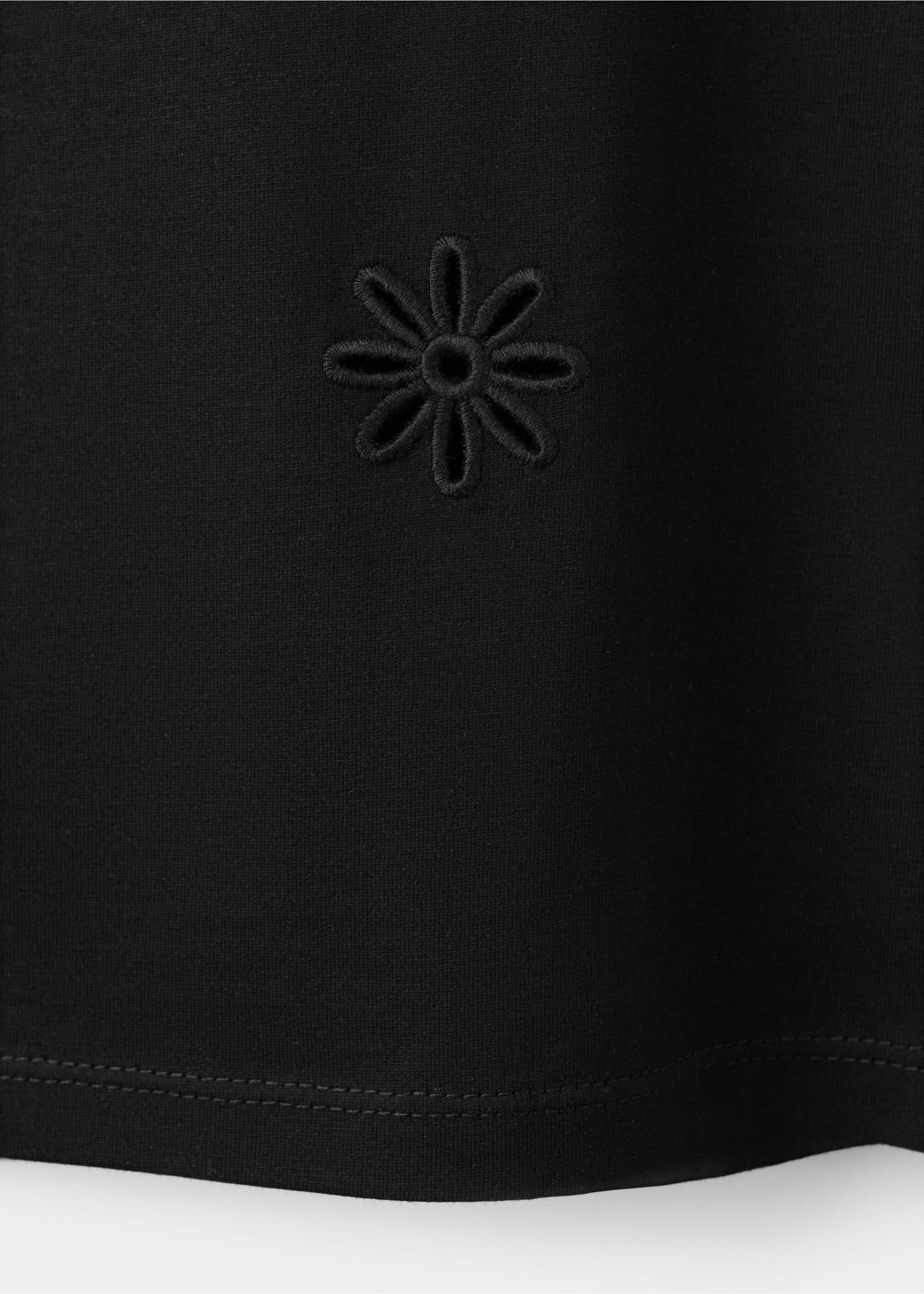 Samarreta cotó calats brodats - Detall de l'article 0, Negre. Ref: 27077152-00.