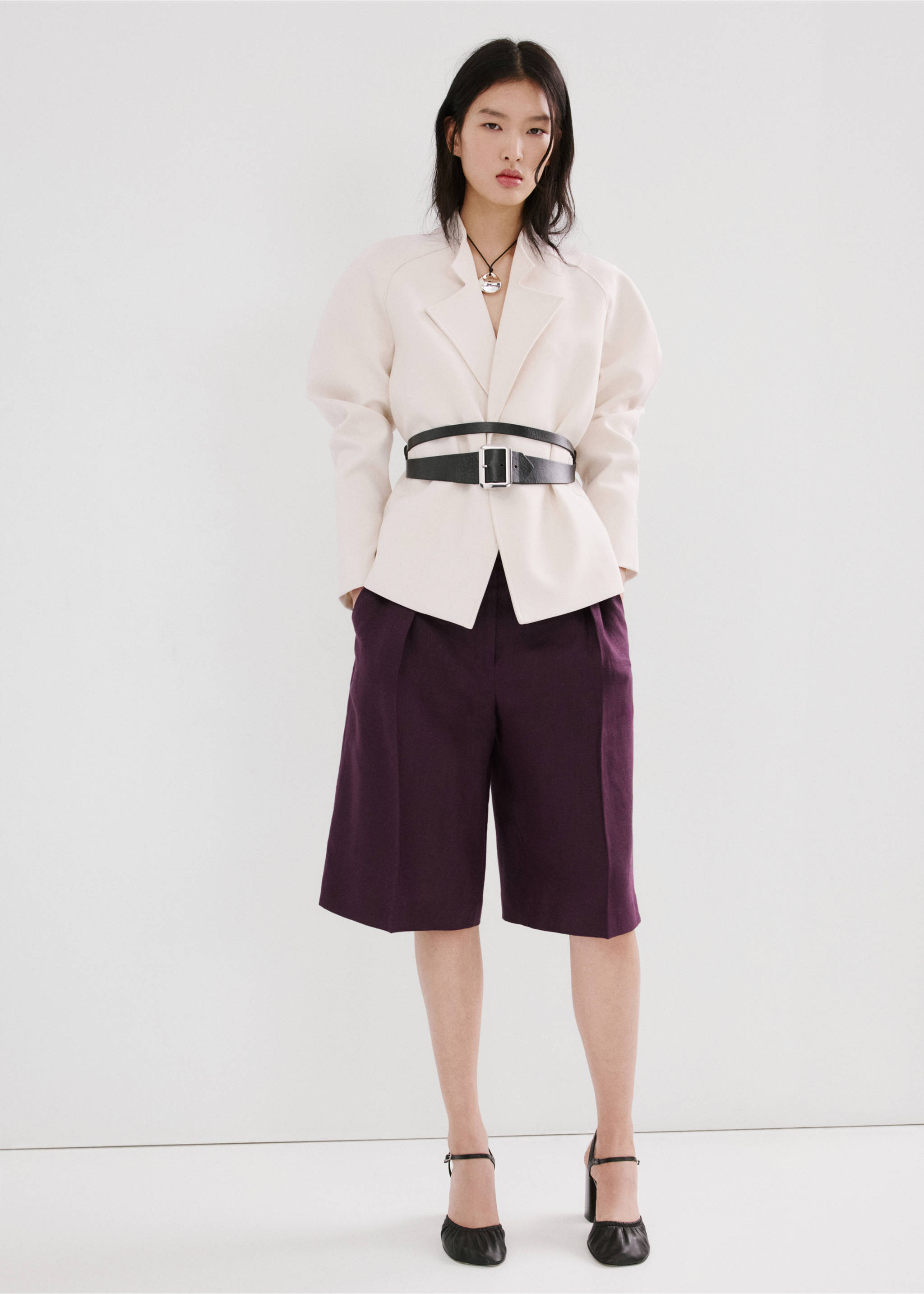 Bermudas lino rectas - Plano general, Morado. Ref: 27077158-00.