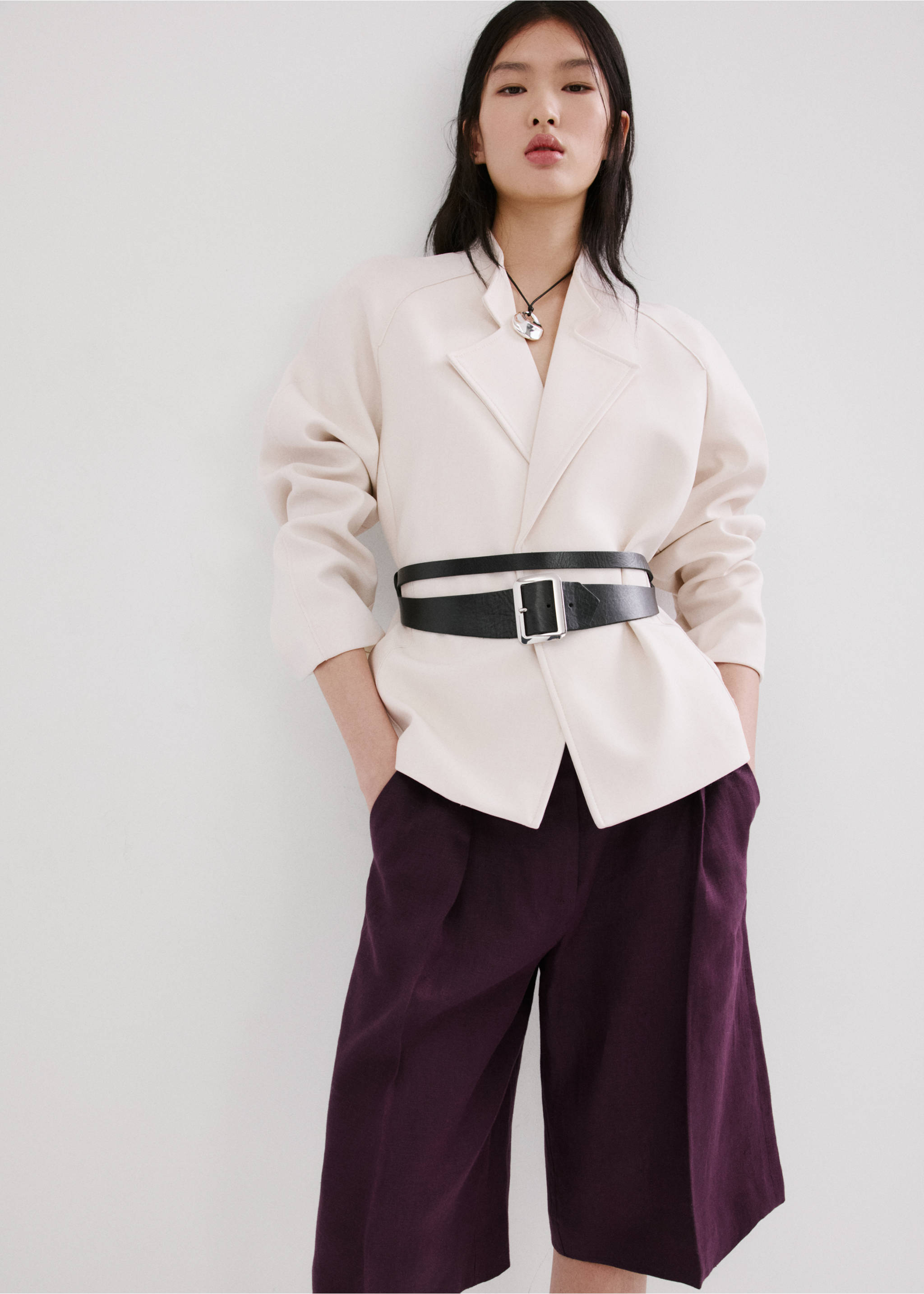 Bermudas lino rectas - Detalle del artículo 2, Morado. Ref: 27077158-00.