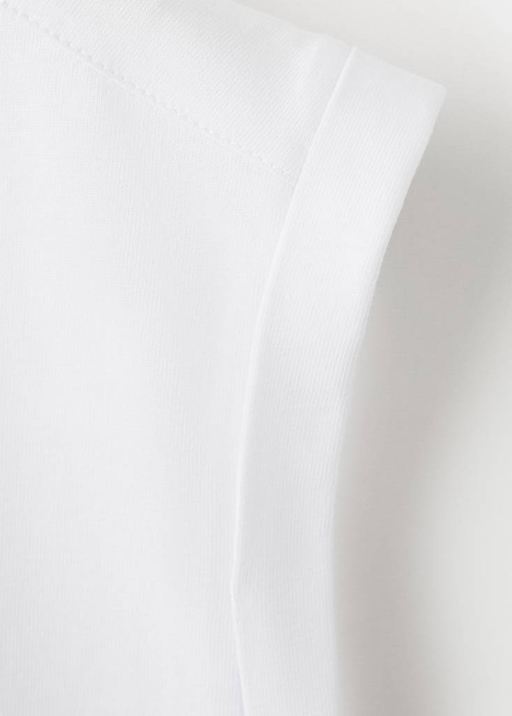 Short-sleeved t-shirt with shoulder pads — White