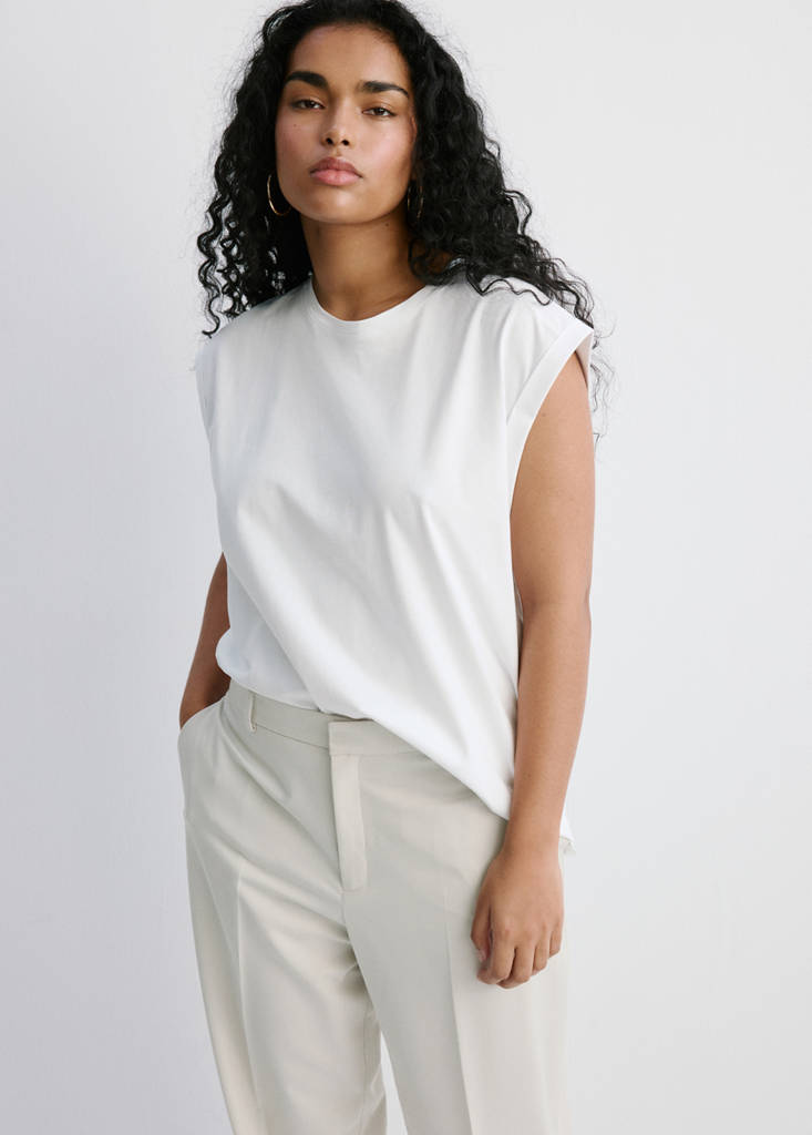 Short-sleeved t-shirt with shoulder pads — White