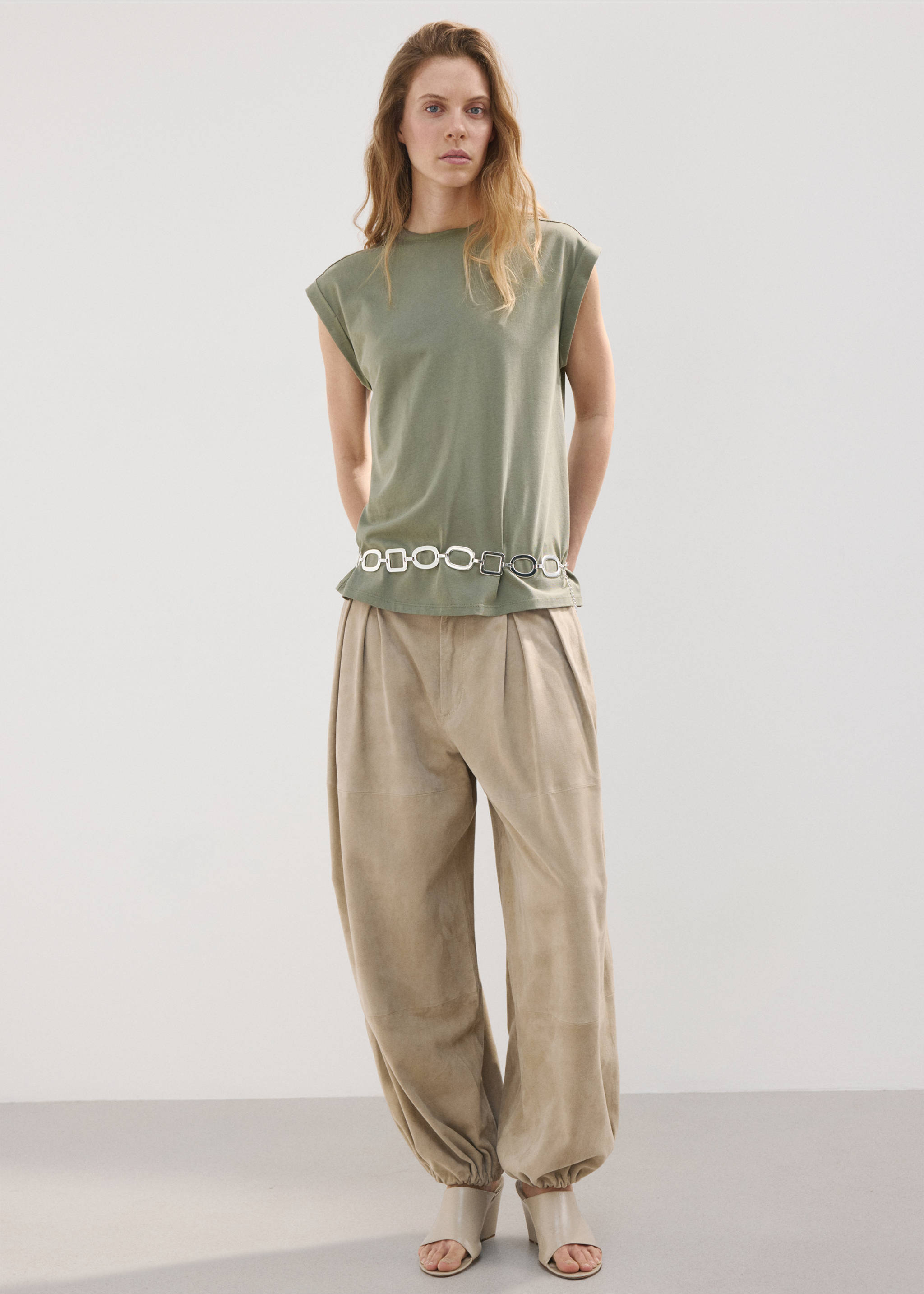 Short-sleeved t-shirt with shoulder pads - General plane, Khaki. Ref: 27077159-00.