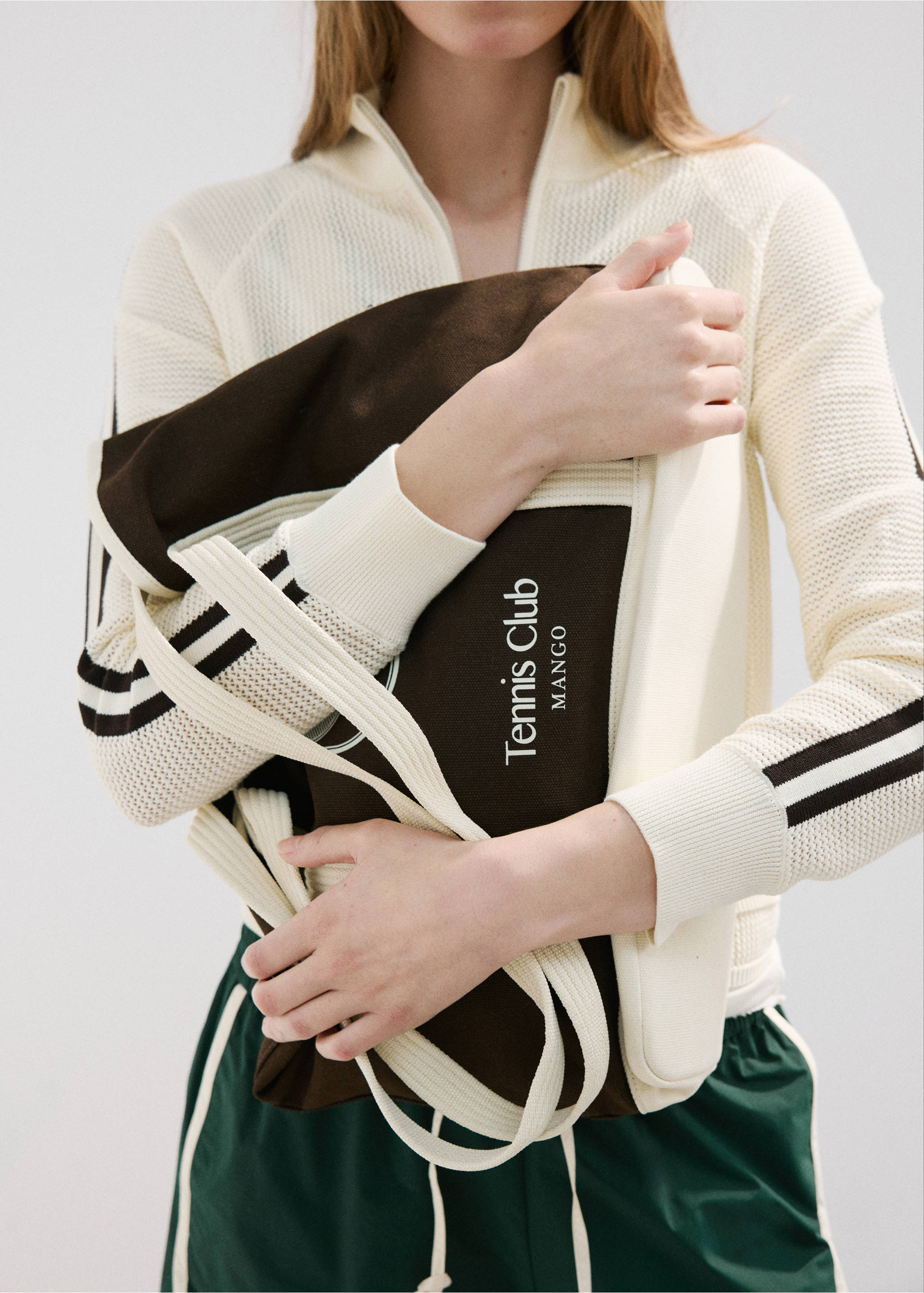 Shopper-Bag mit aufgesticktem Schriftzug - Detail des Artikels 9, Braun. Ref: 27077784-00.